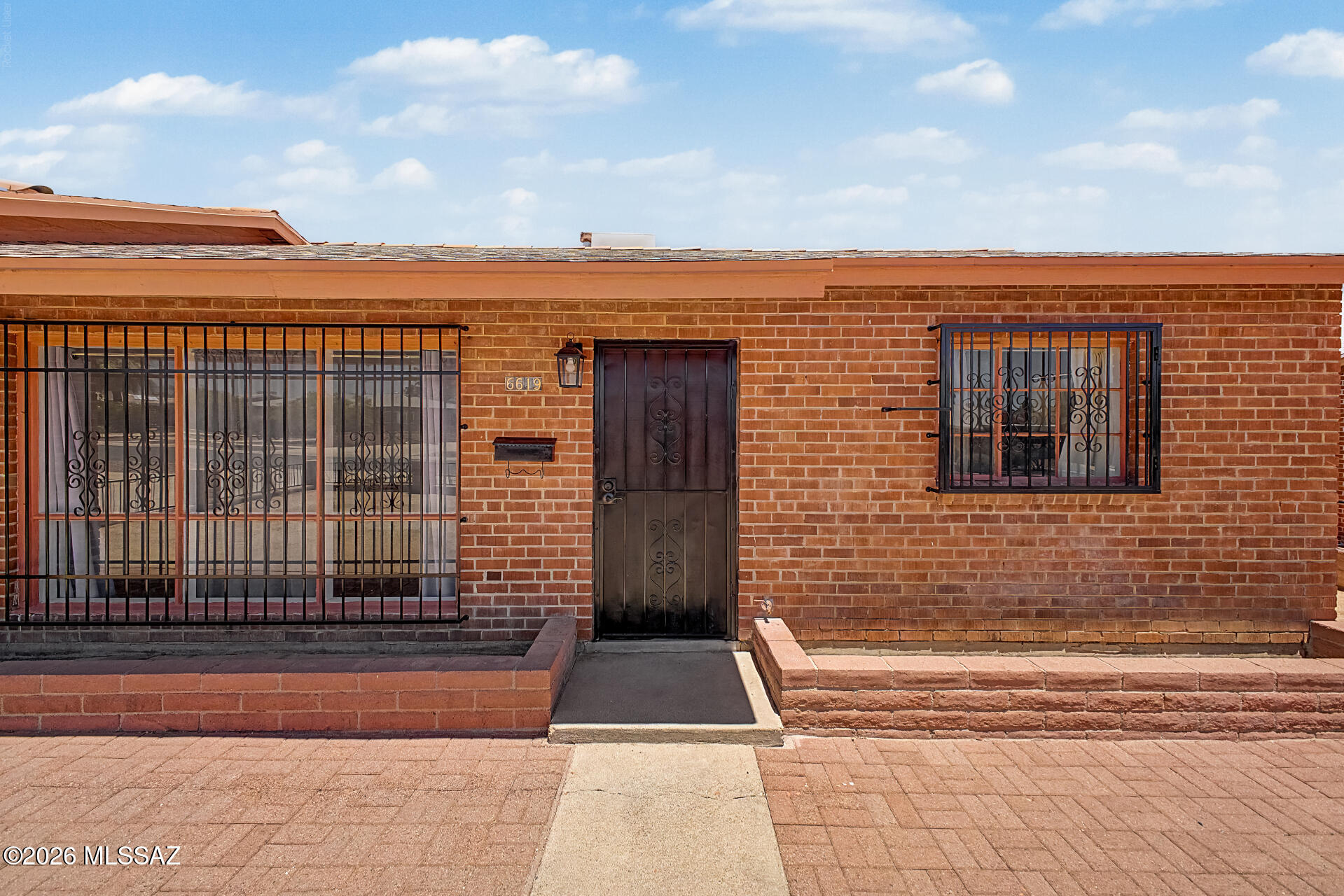 Manana Vista - Residential