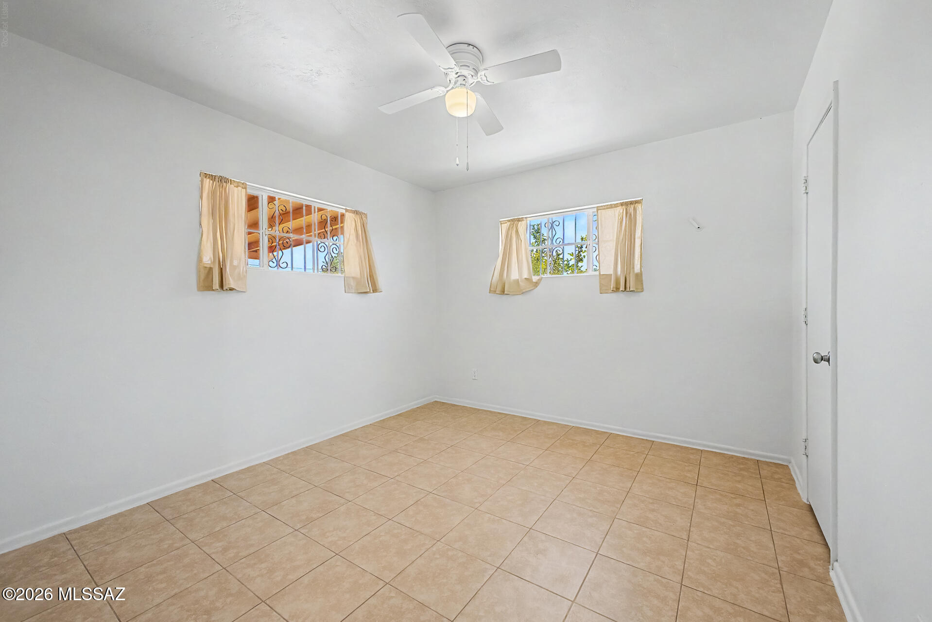 Manana Vista - Residential