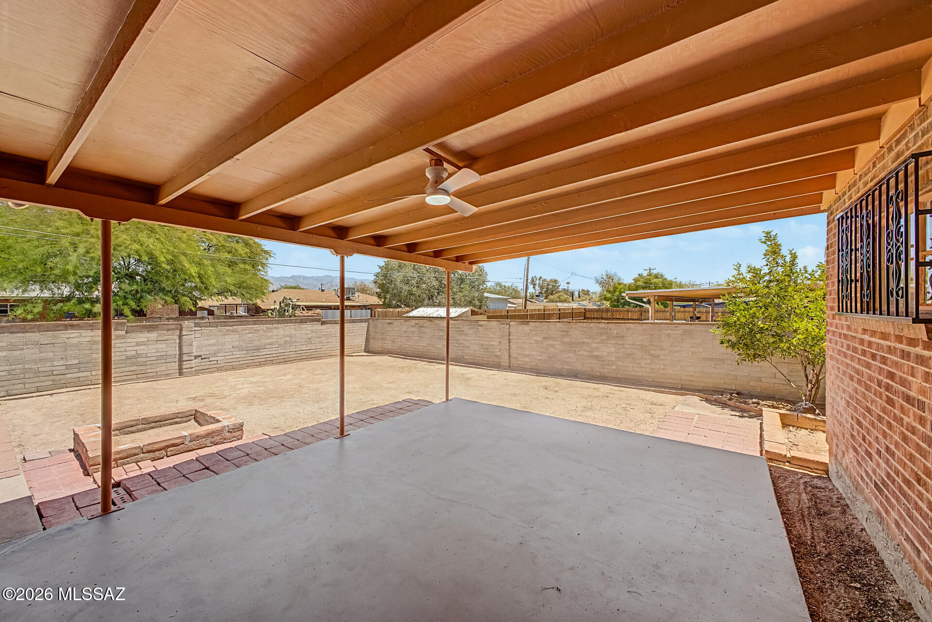 Manana Vista - Residential