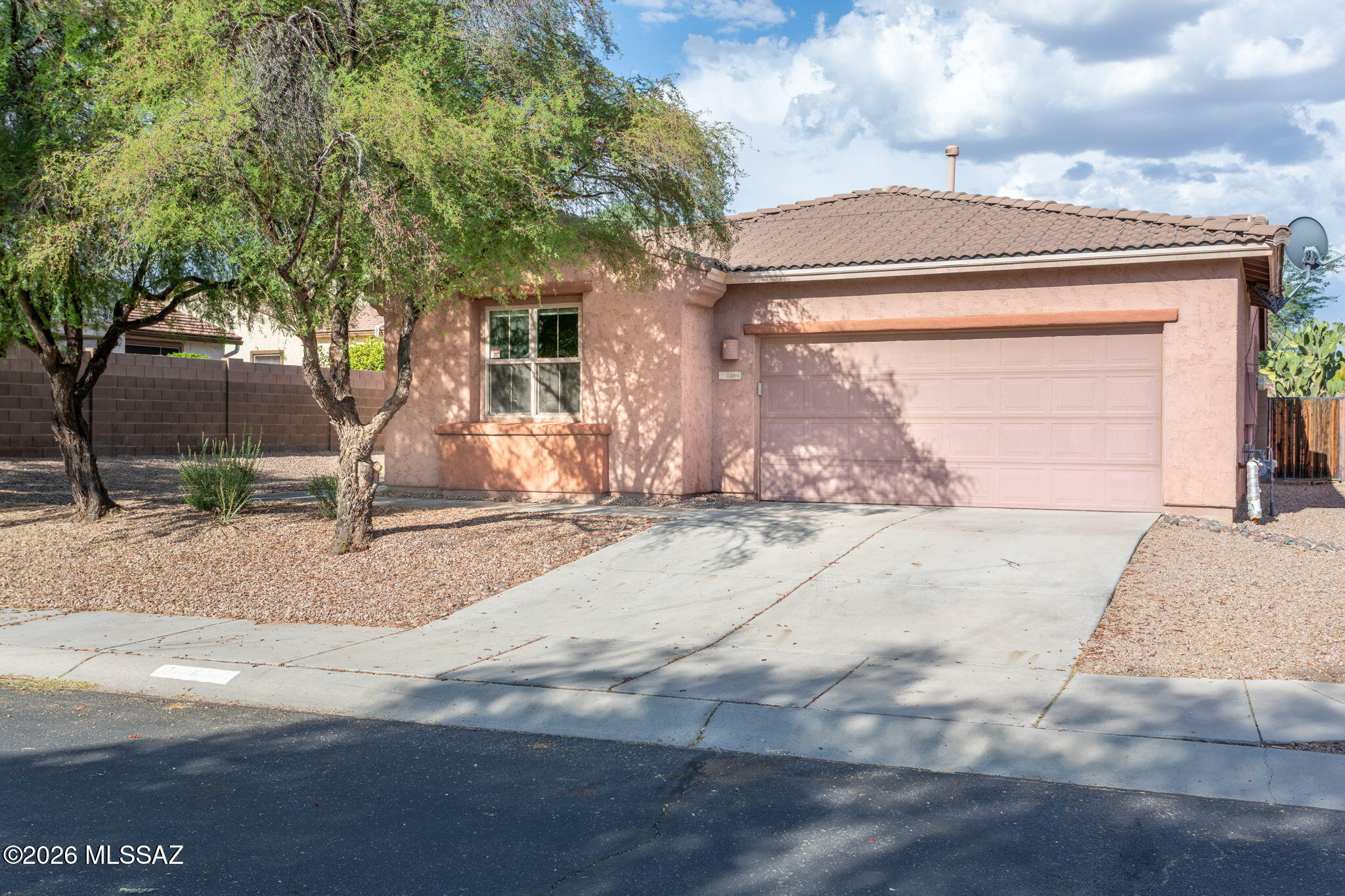 Gladden Farms 22 & 24 - Residential Lease