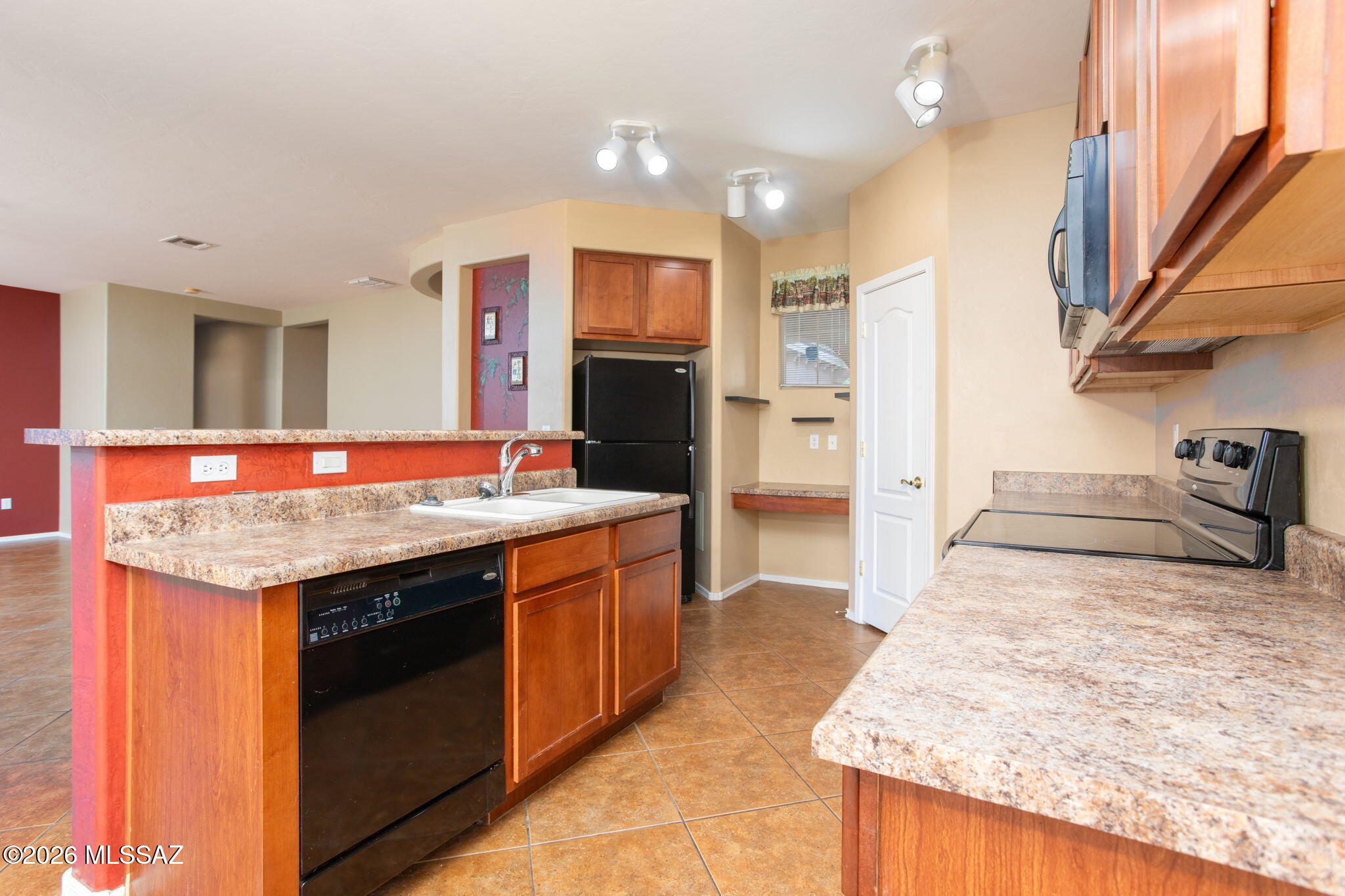 Gladden Farms 22 & 24 - Residential Lease