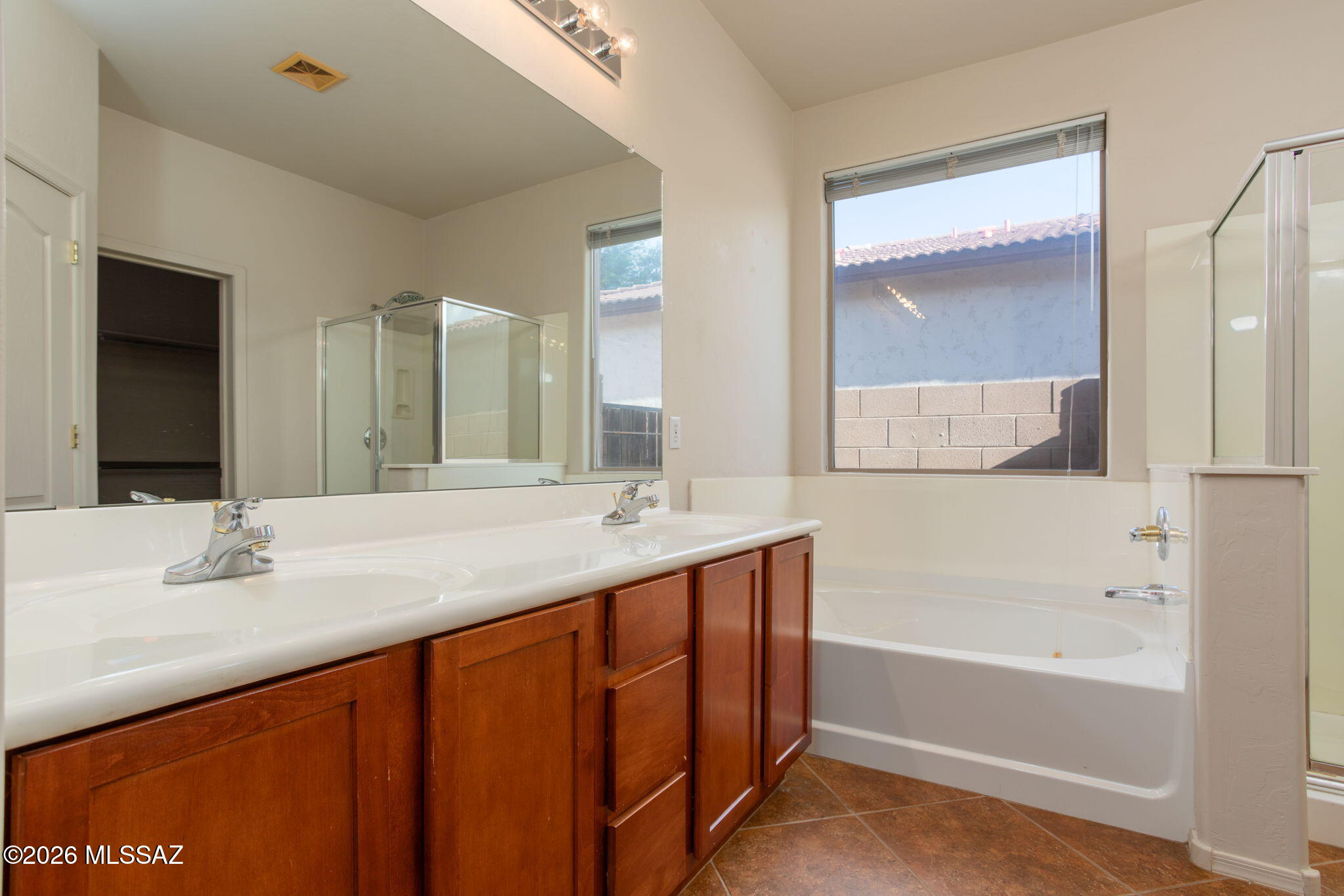 Gladden Farms 22 & 24 - Residential Lease