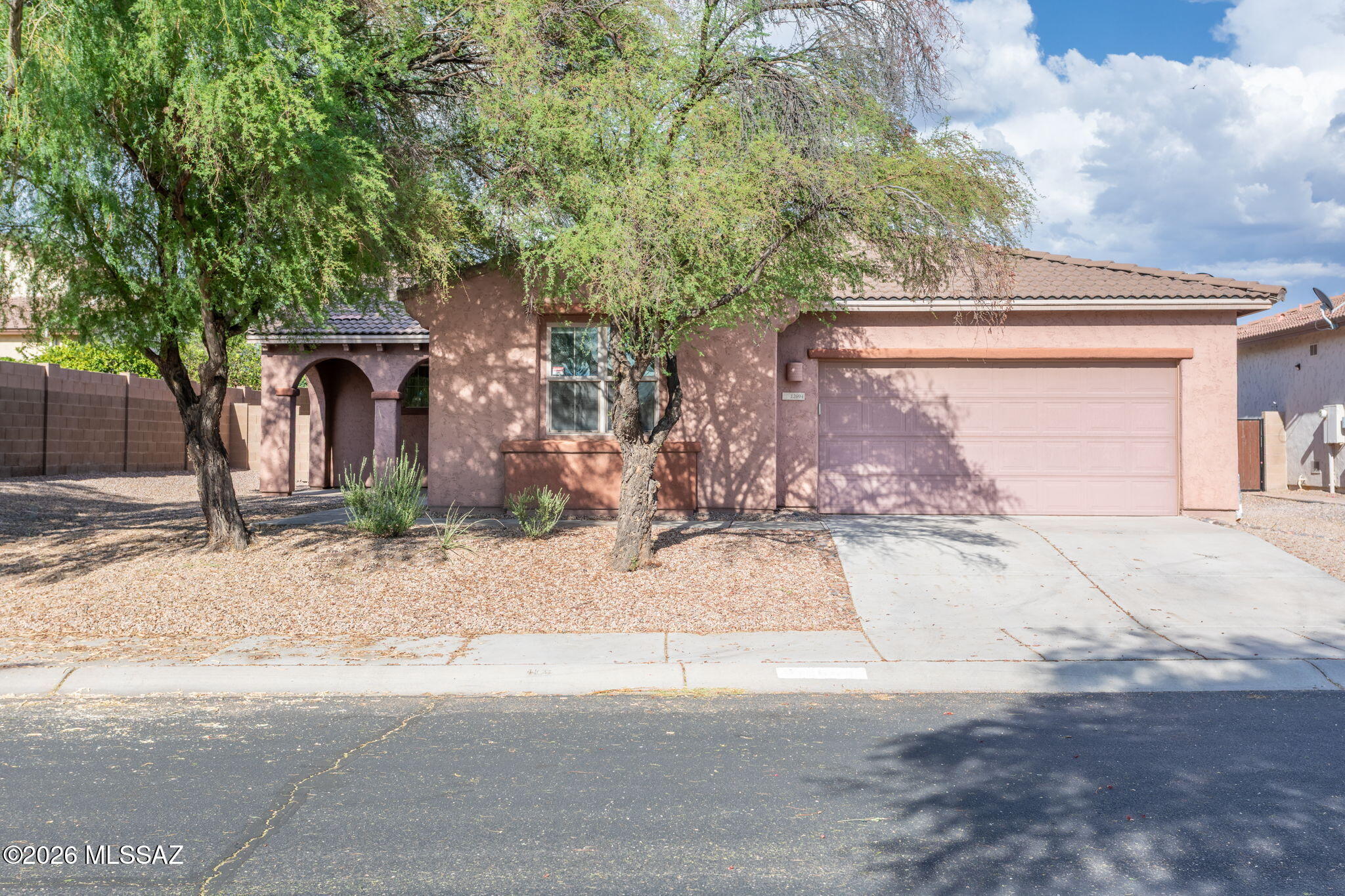 Gladden Farms 22 & 24 - Residential Lease