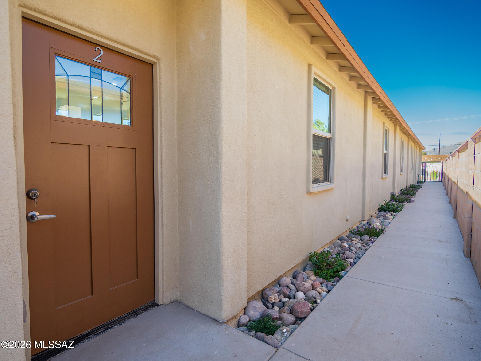 Text for a Walkthrough Video/more info. 2024 Construction w/ Premium Finishes abound in this 3 Bedroom/2 Bathroom 1429sf Duplex Unit located in Central Tucson near Shopping, Restaurants, Banner Medical Center, University of Arizona, and Downtown. The open and airy interior features include; Entertainer's Kitchen w/ oversized Island, Solid Surface counters, Stainless Appliances, Contemporary Cabinetry; Master Suite w/ Dual Vanities, tiled Shower, Walk-in Closet; oversized Ceramic Tile throughout Unit; Window Wall w/ access to the private yard; Central A/C; and Washer + Dryer included. 12mo minimum Lease, Costs are: Non-refundable $50/adult Application, $1995 Security Deposit, $150/pet with approved pet, $400 cleaning. Tenants pay electric only. Water incl in rent.