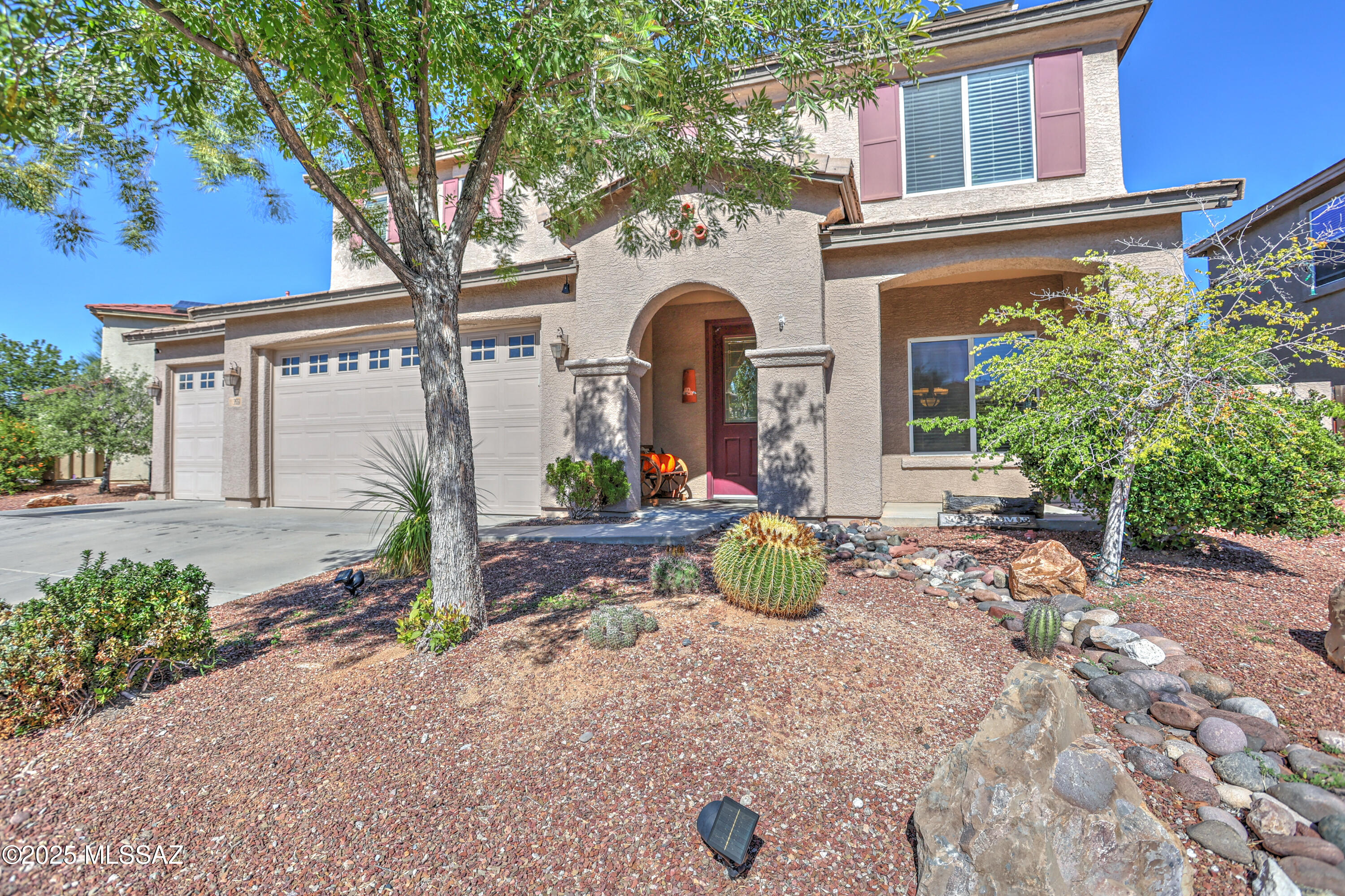 Pre-Approved Short Sale. Welcome to Black Horse Ranch, just minutes north of Oro Valley, with mountain views. Soaring ceilings, granite countertops, a large island, and a spacious pantry make this space a home. Enjoy multiple living spaces with both a living room, a family room, and an upstairs loft; perfect for relaxing or entertaining. The large primary suite offers a walk-in closet and bath with a separate tub and shower. Step outside to a pool and spa. Ideally located near the community park, dog park, and a K-8 school.