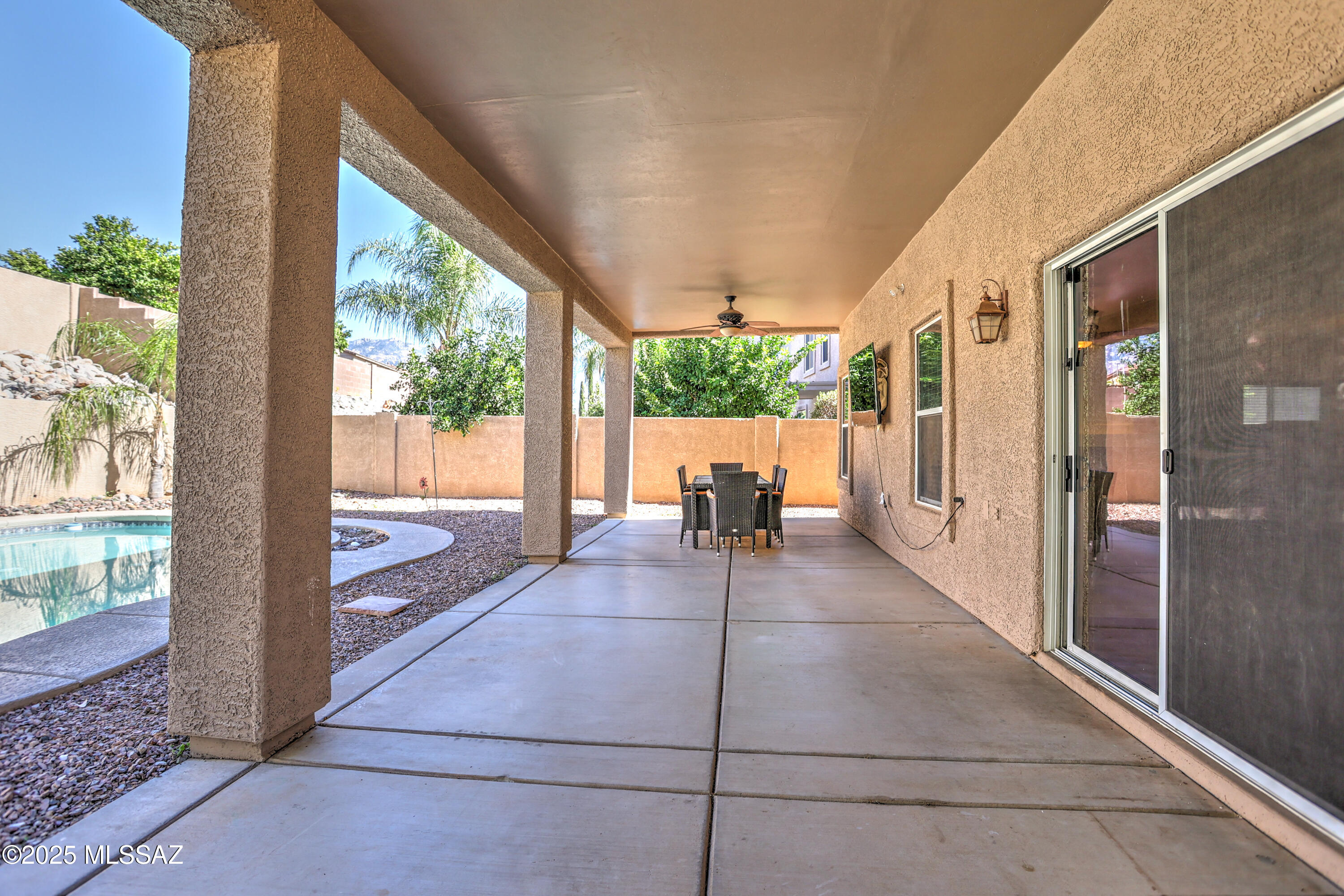 Black Horse (1-411) - Residential