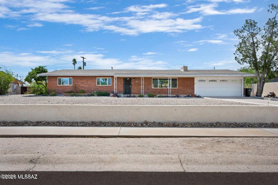 Crest View - Residential Lease