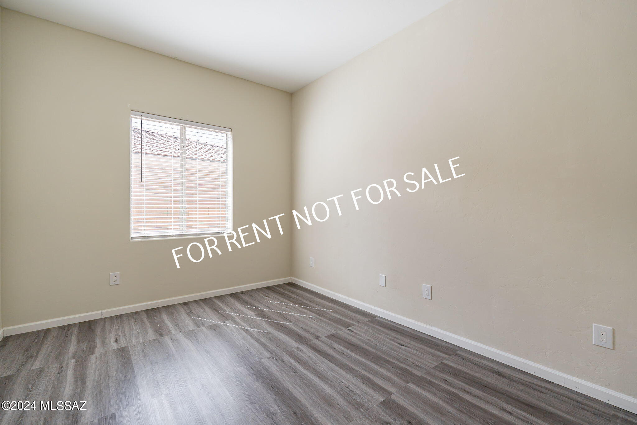 Rancho Del Lago (1-100) - Residential Lease