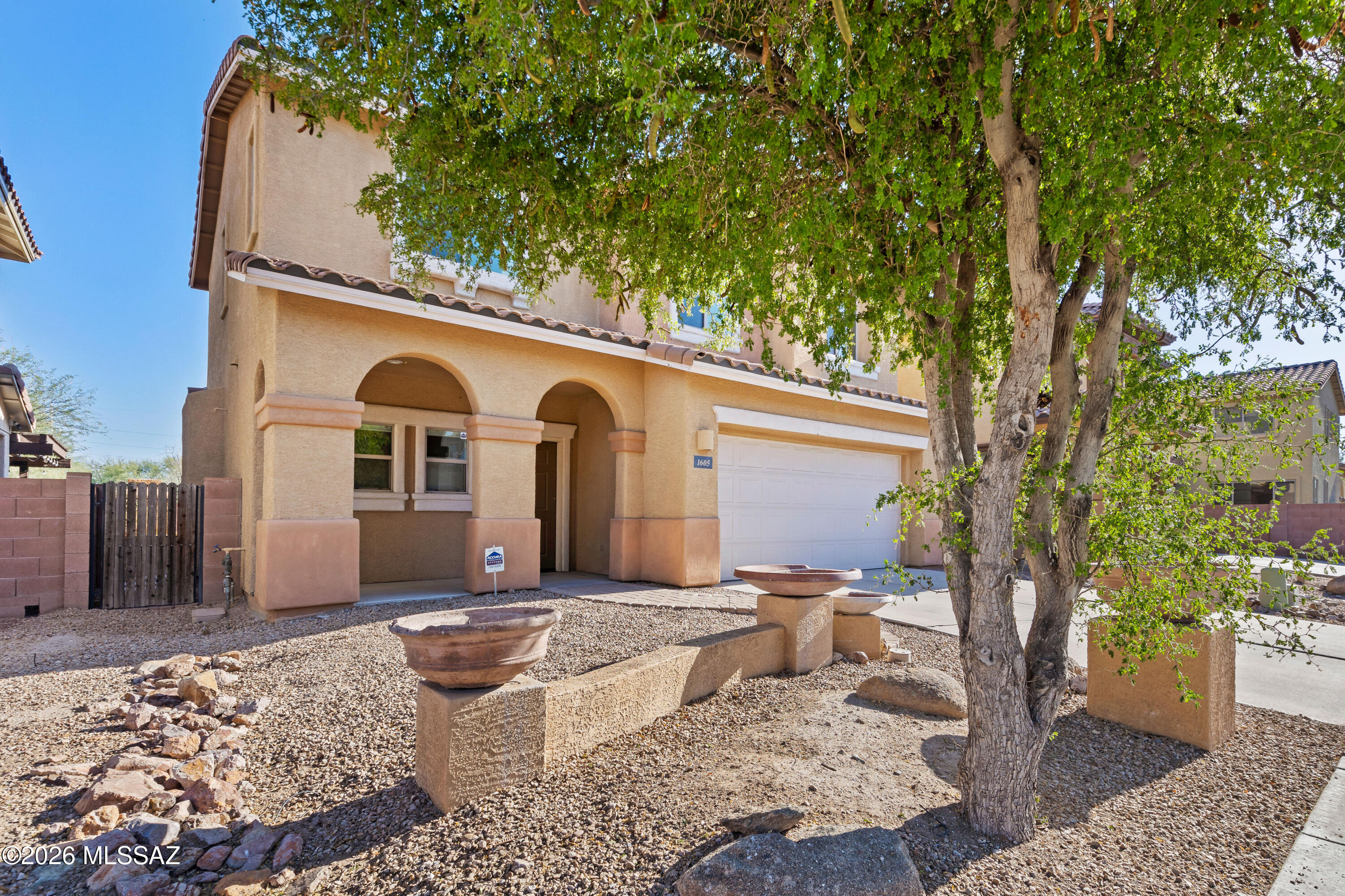 Paseo del Rio - Residential