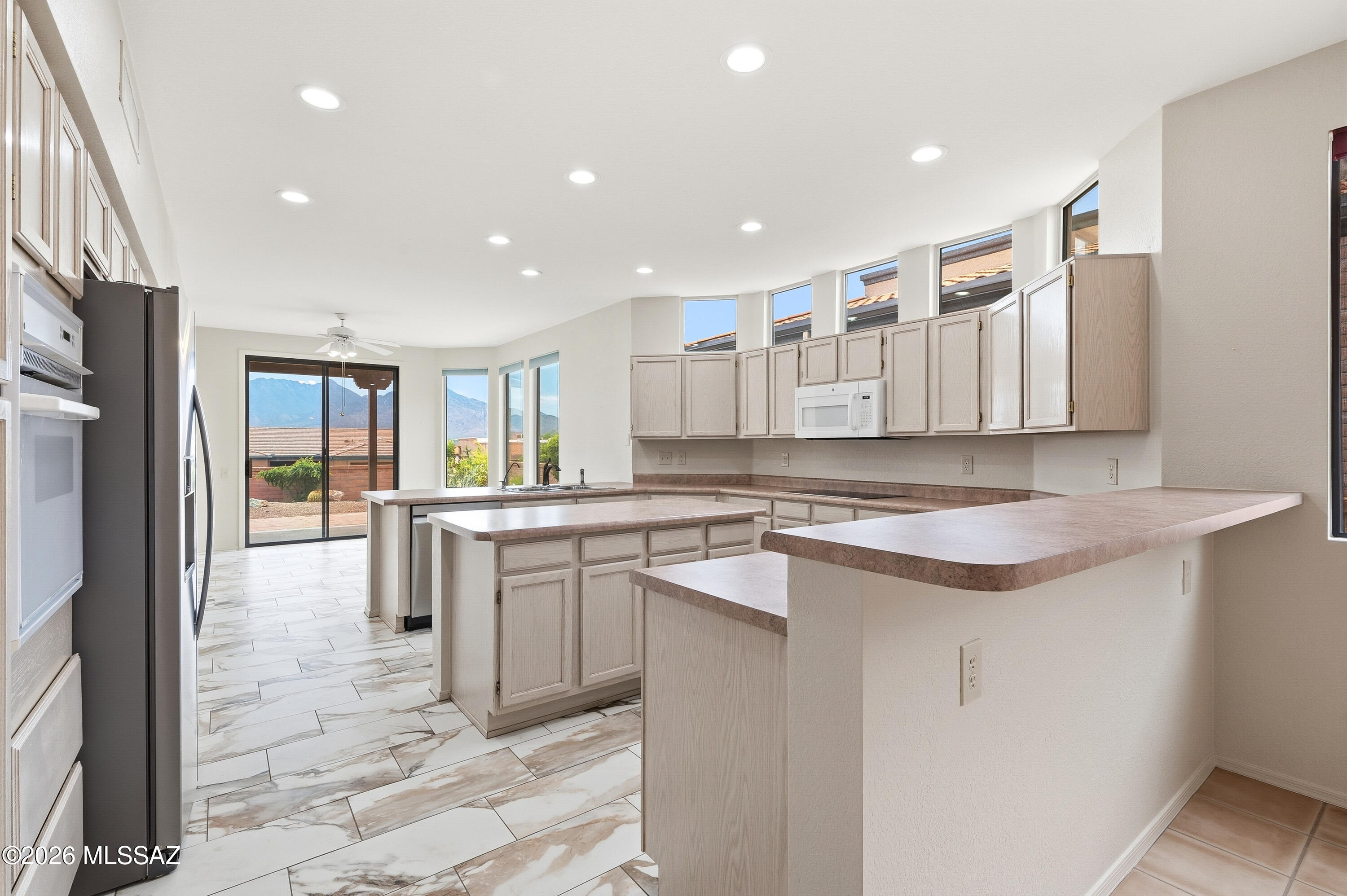 San Ignacio Vistas (101-113,224-228) - Residential