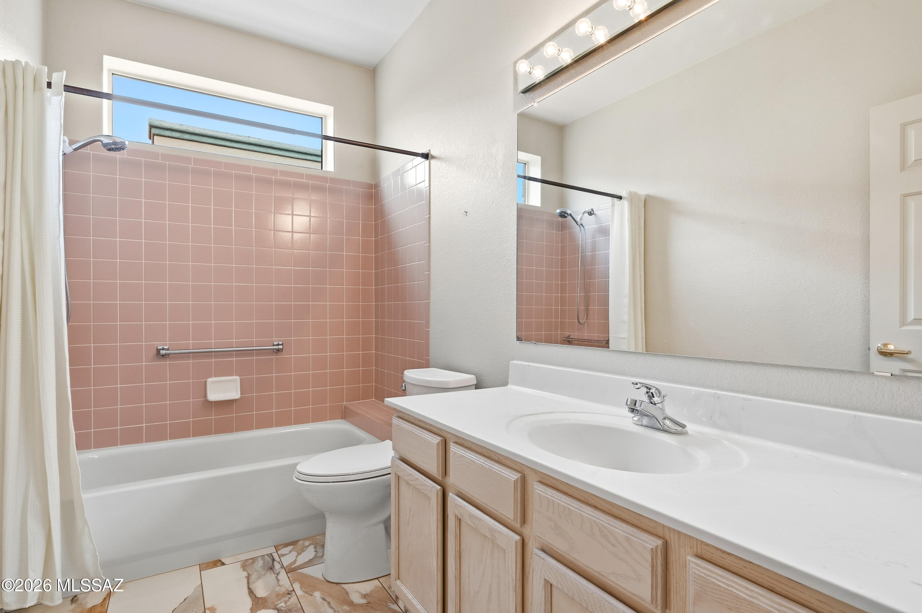 San Ignacio Vistas (101-113,224-228) - Residential