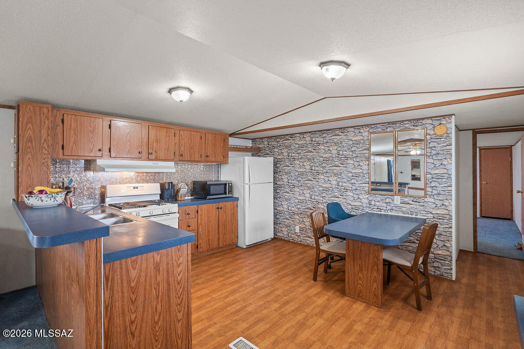 Avra Valley 7 - Residential
