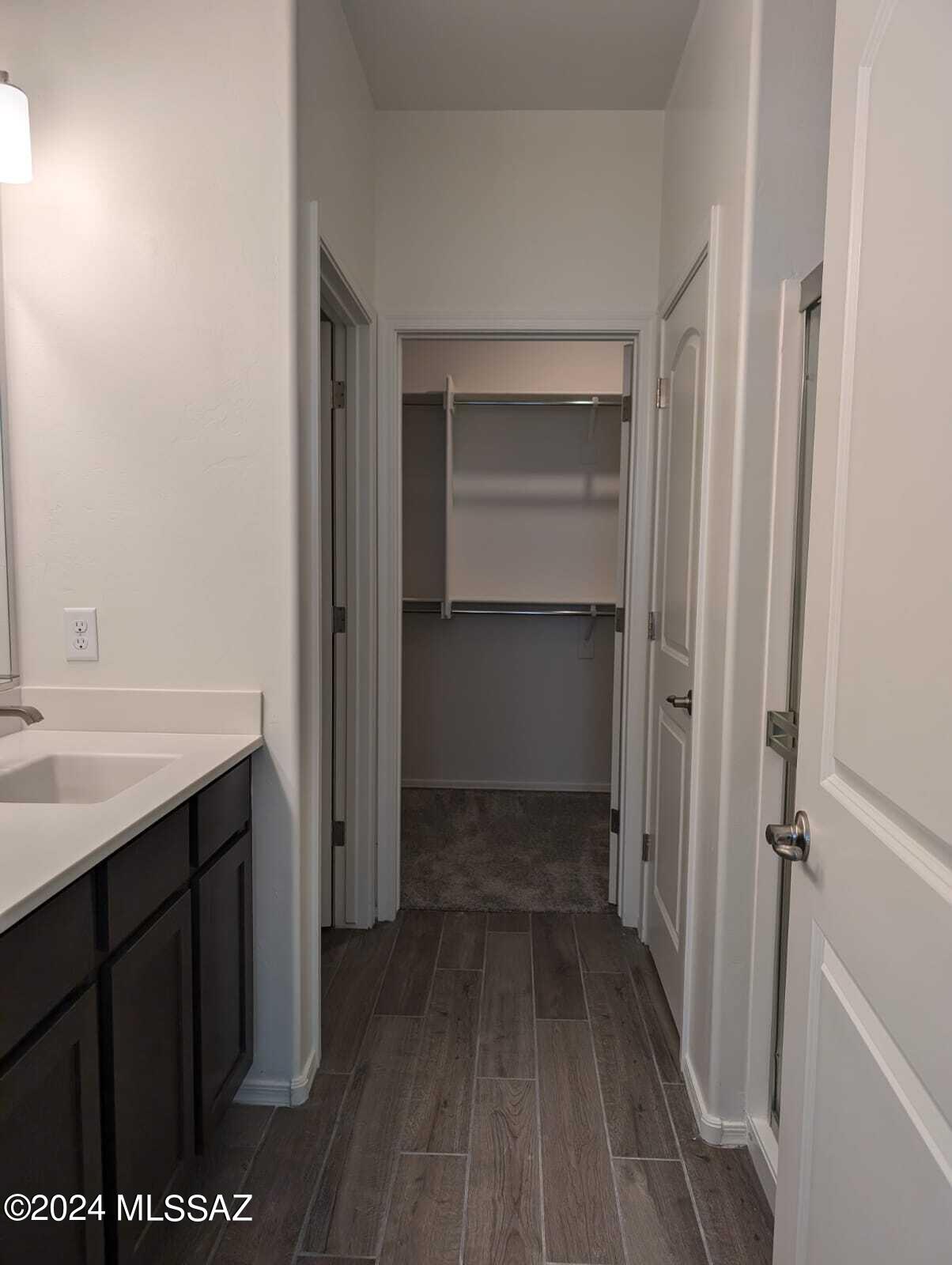 Vista Del Oro (1-108) - Residential Lease