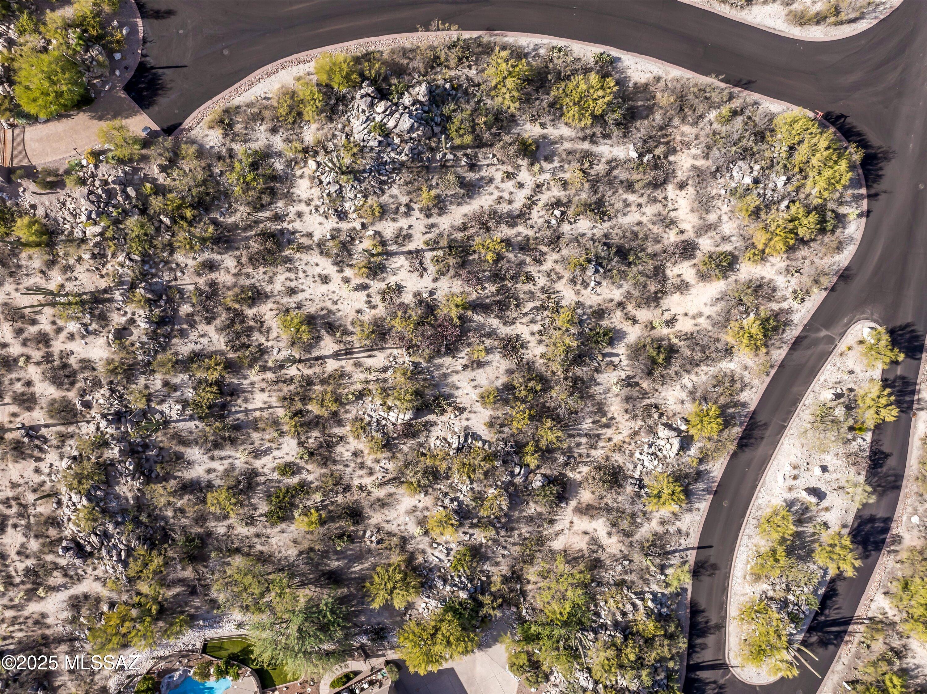 Honey Bee Ridge(The Estates At) - Residential