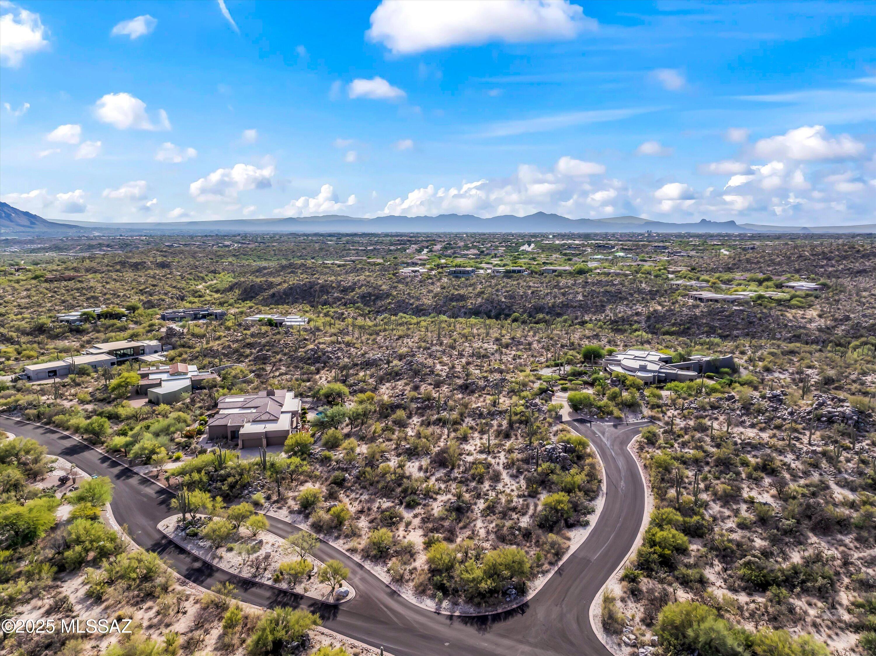 Honey Bee Ridge(The Estates At) - Residential