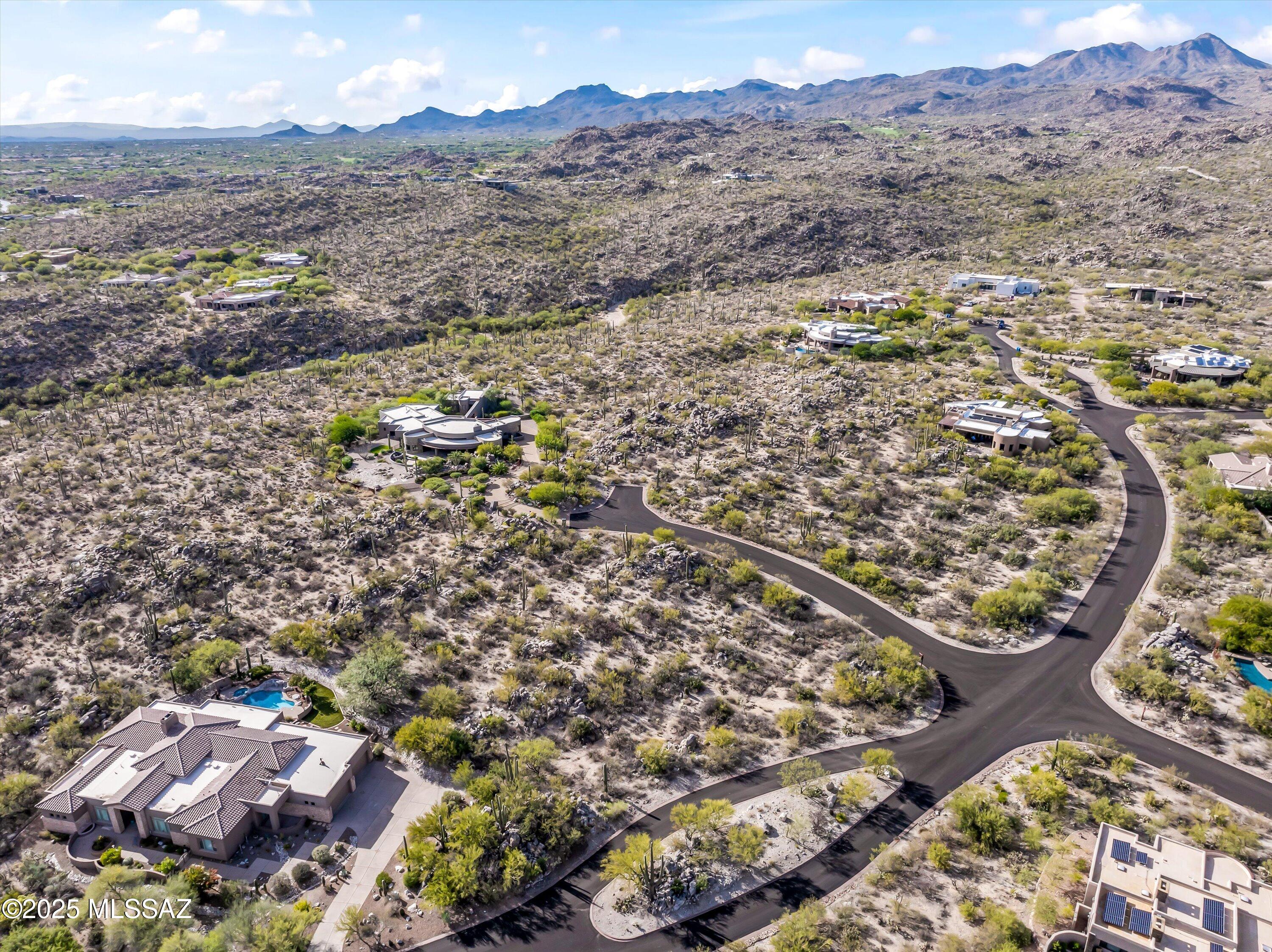 Honey Bee Ridge(The Estates At) - Residential
