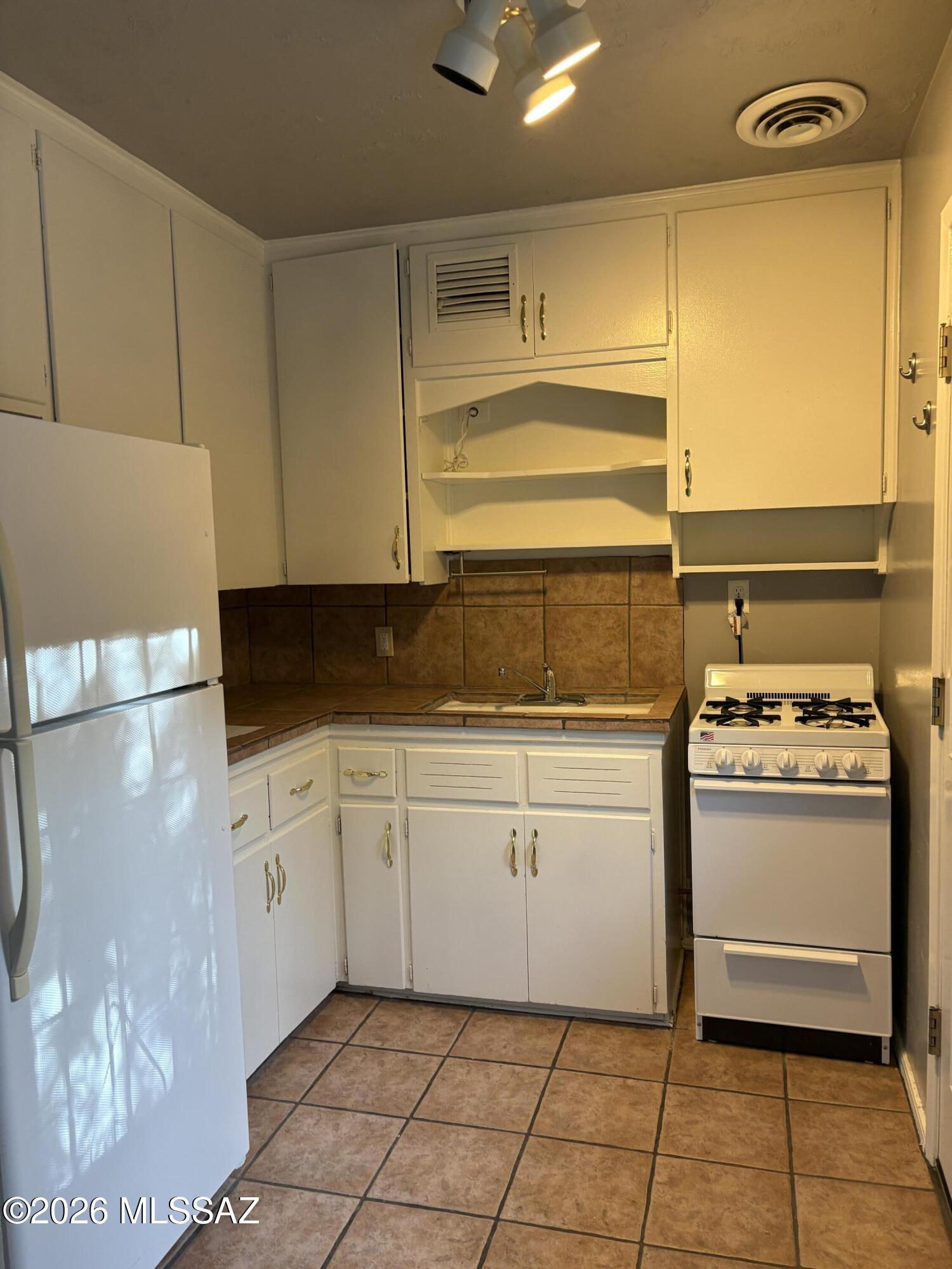 Plumer & Steward Add 2 - Residential Lease