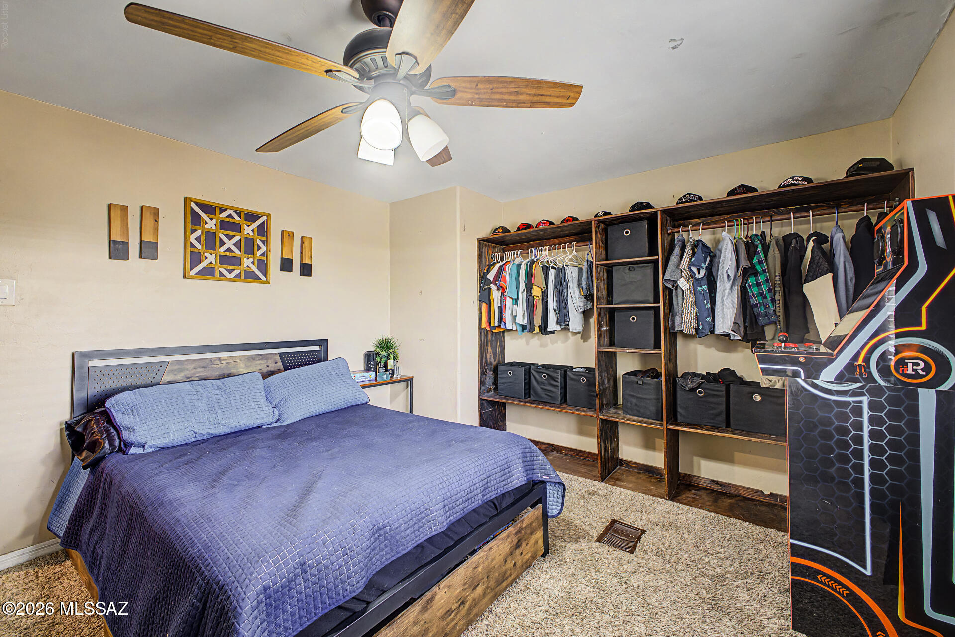 Milton Manor(1-24) - Residential