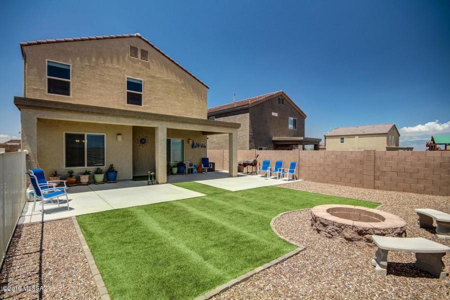Vista Del Lago Norte SQ20140780198 - Residential Lease