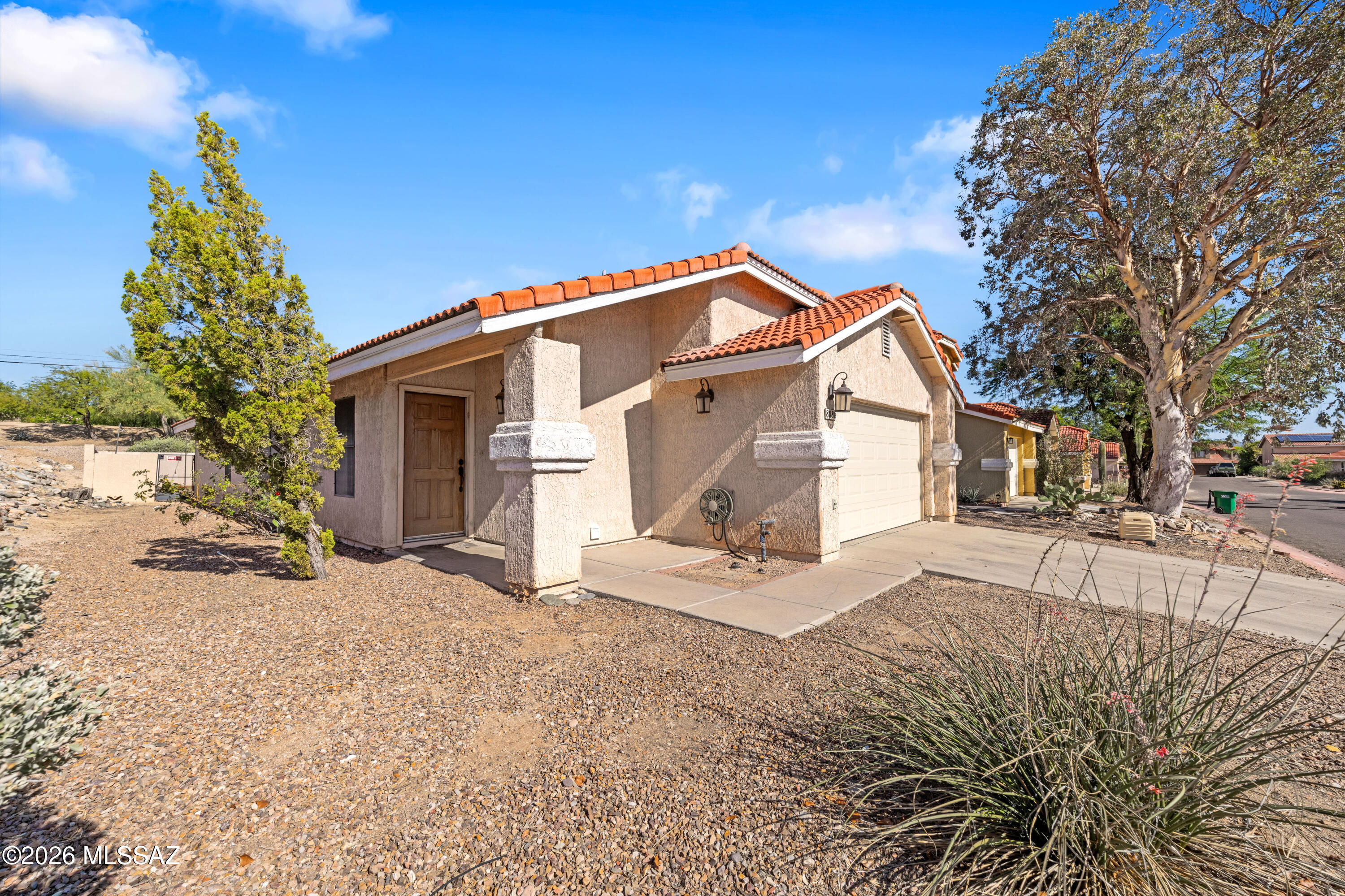 Country Highlands (1-180) - Residential