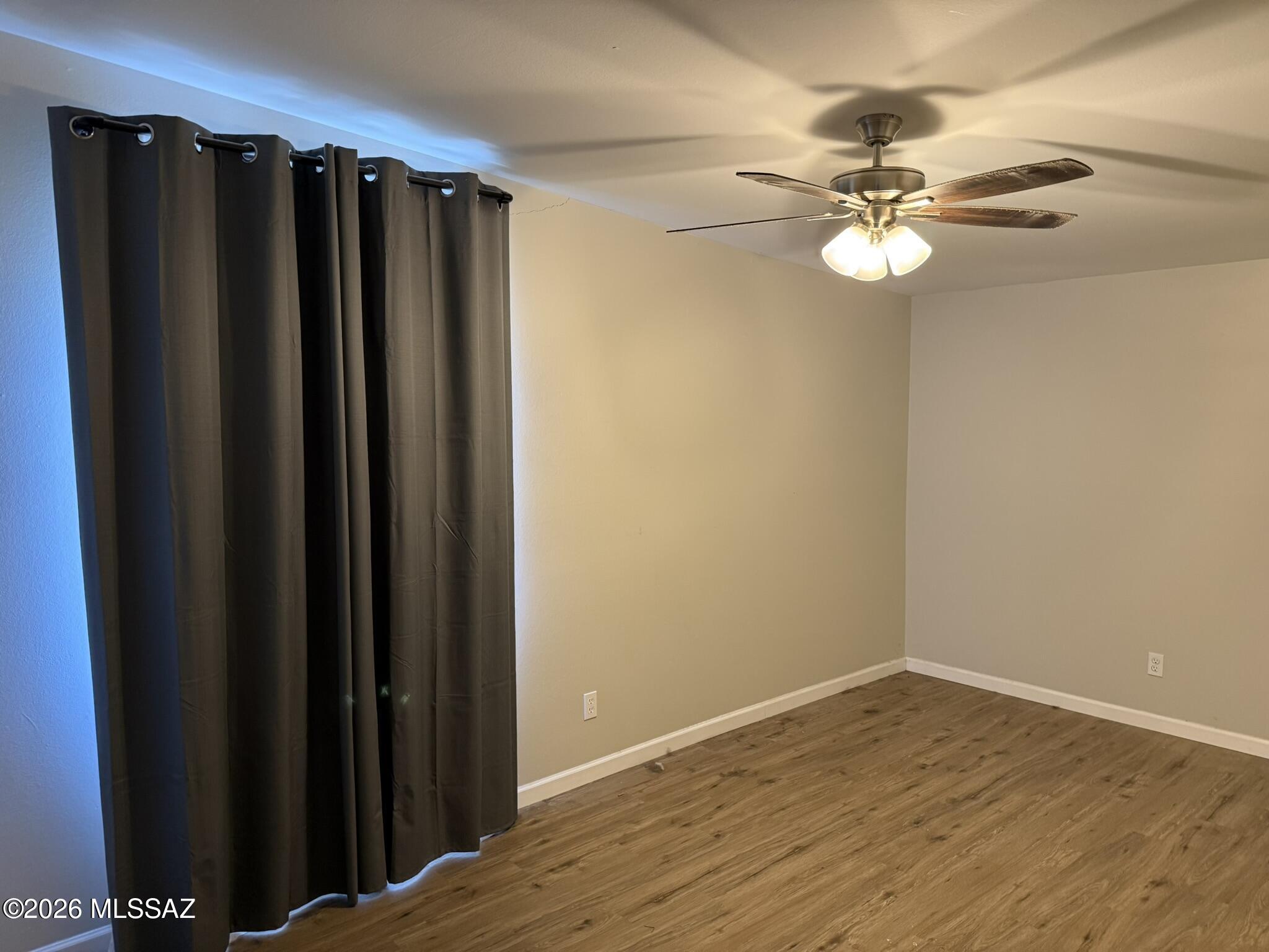 Centennial Park (1-160) - Residential Lease