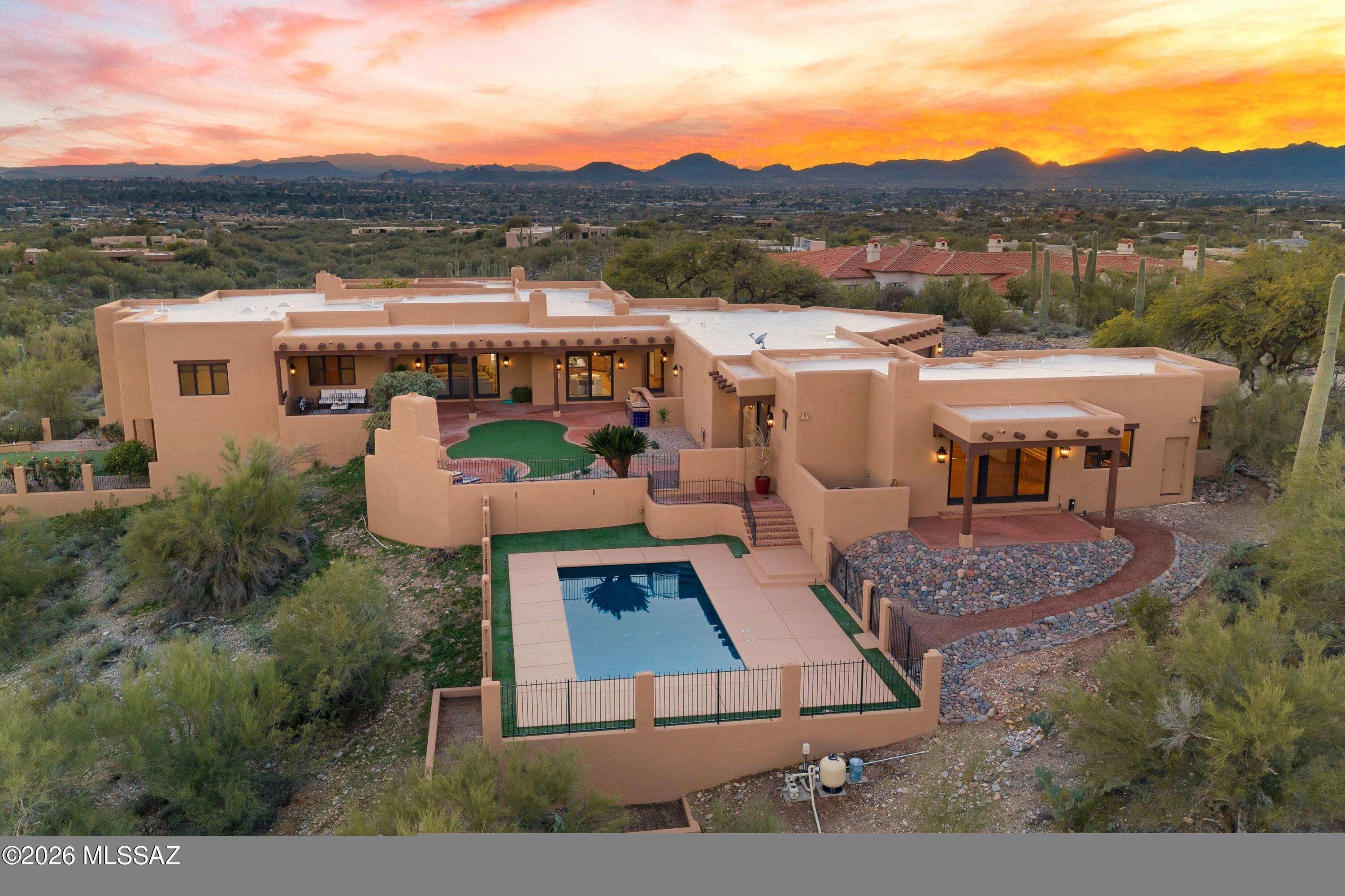 La Puerta On Hacienda Del Sol (1-10) - Residential