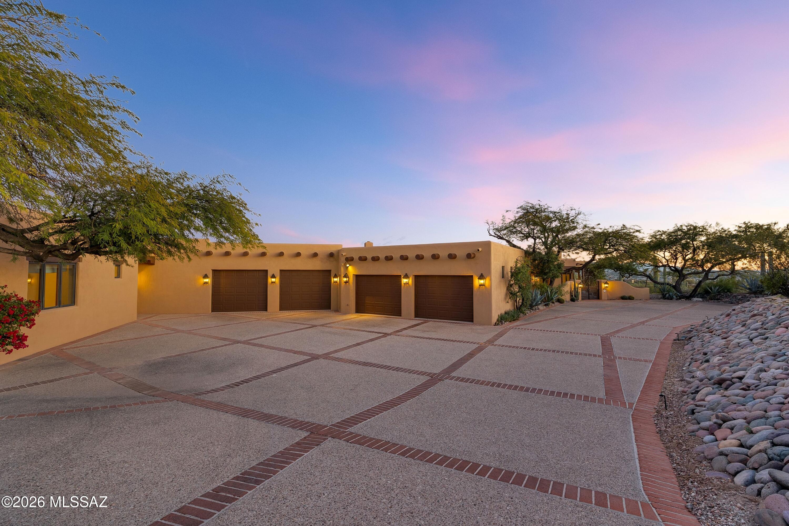 La Puerta On Hacienda Del Sol (1-10) - Residential