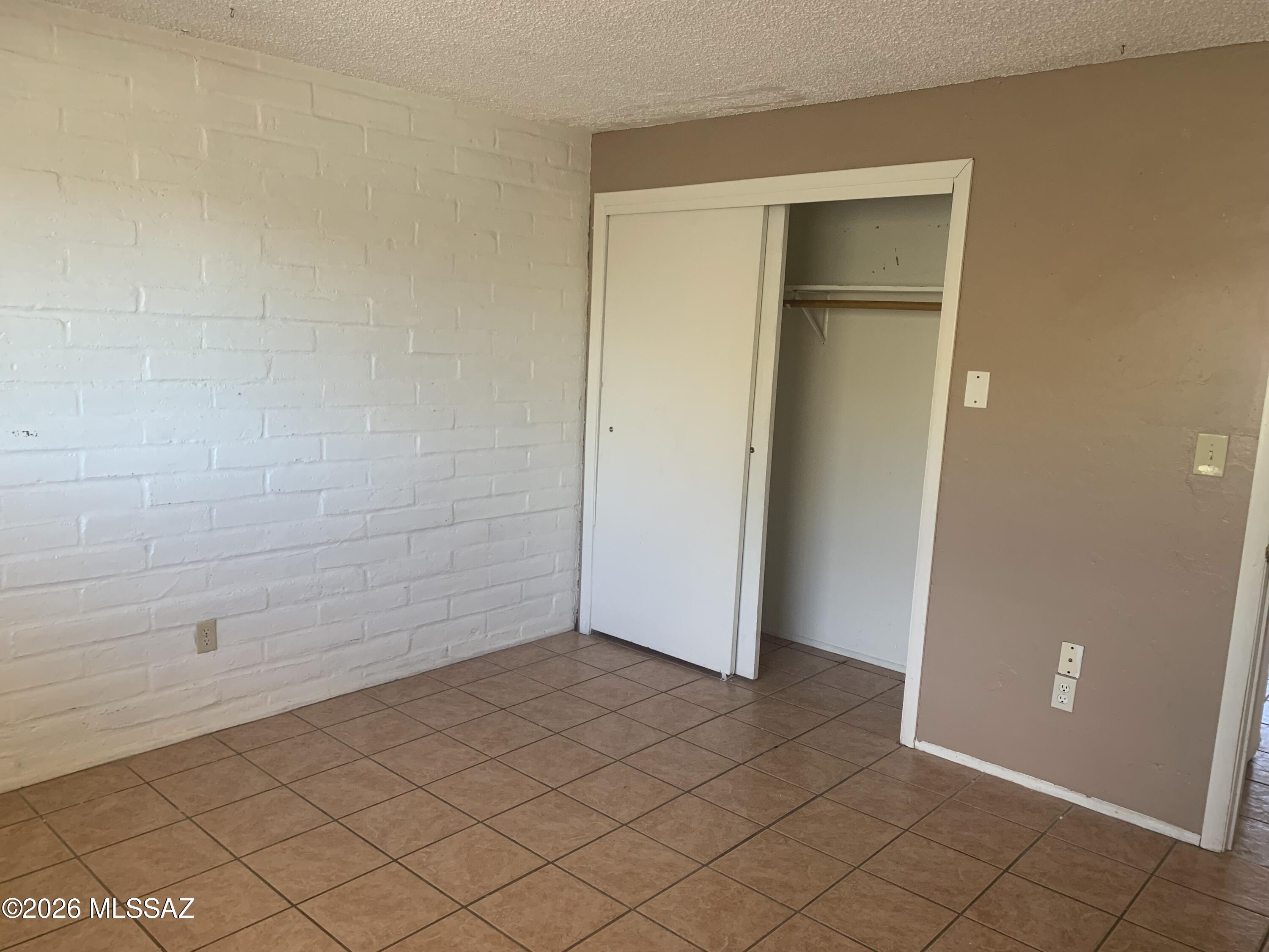 Granada Park - Residential Lease