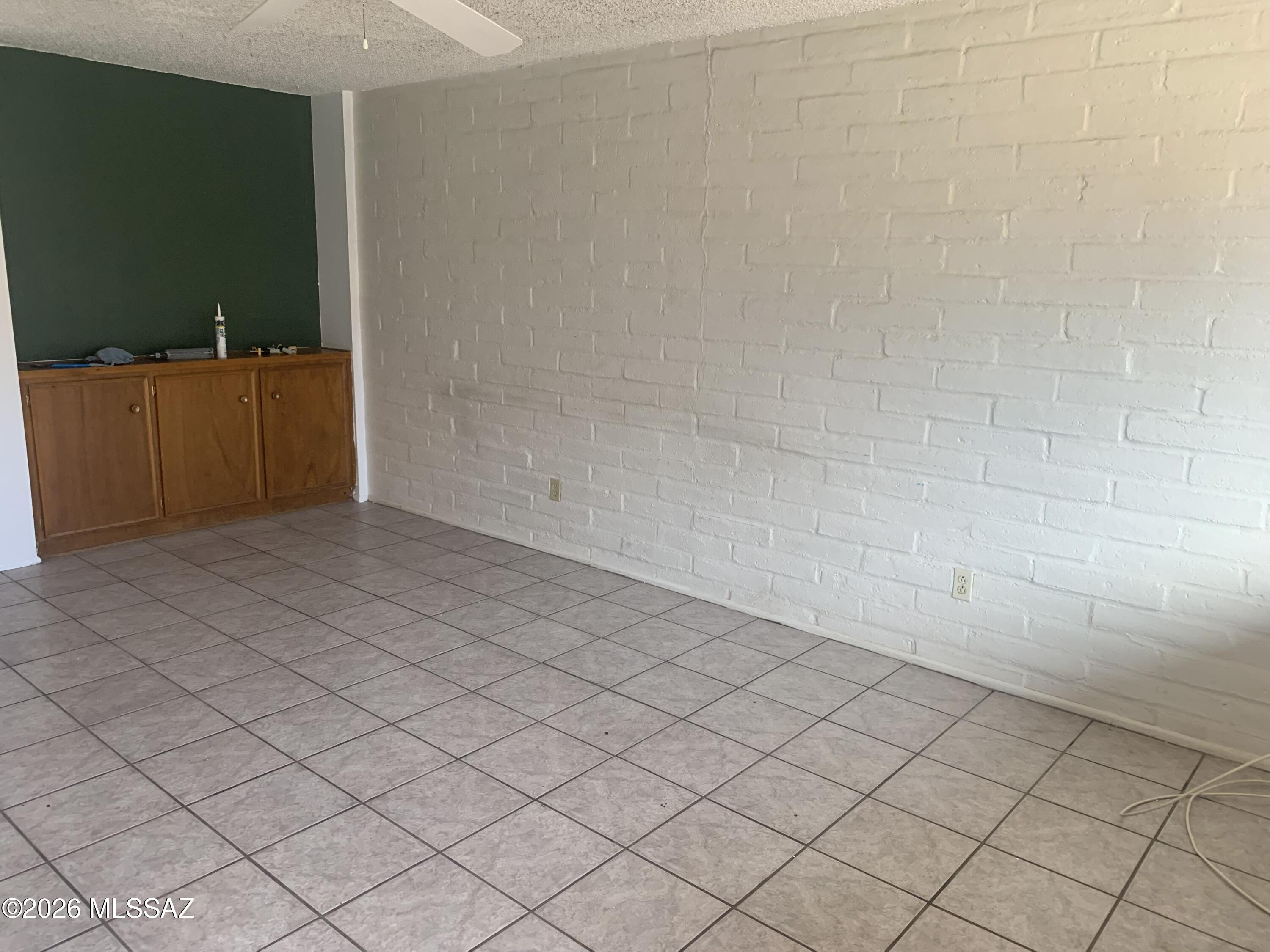 Granada Park - Residential Lease