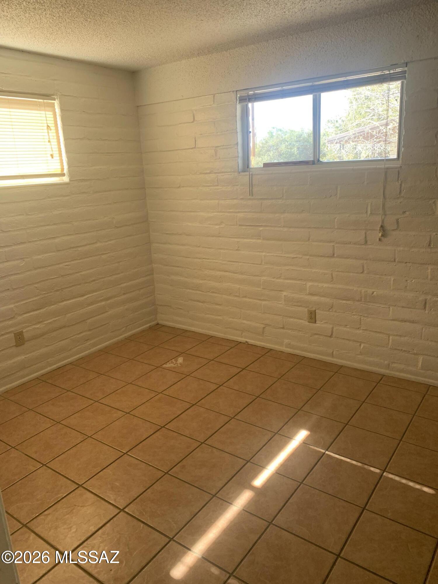 Granada Park - Residential Lease