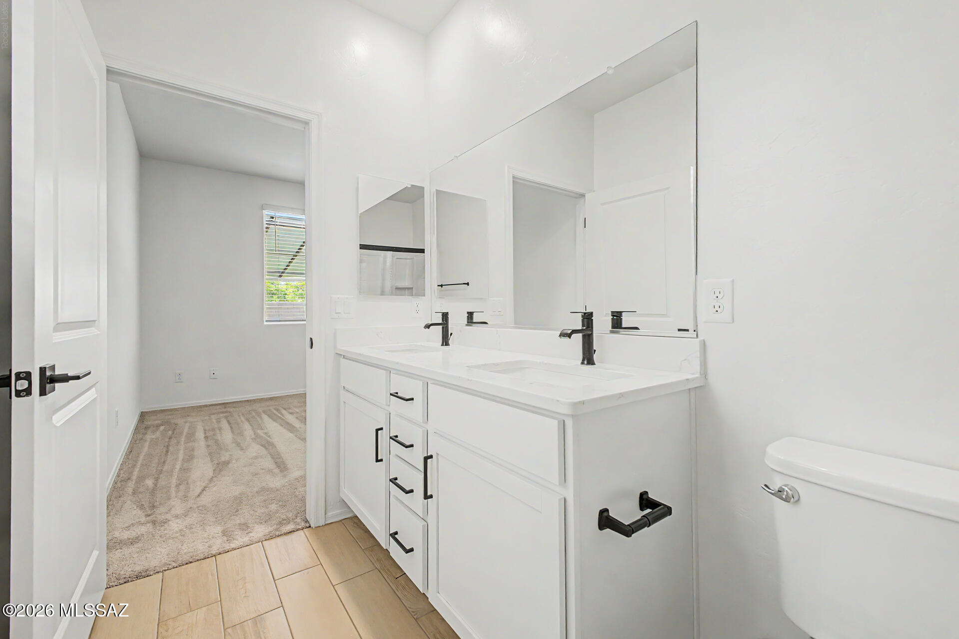 Valencia Crossing - Residential