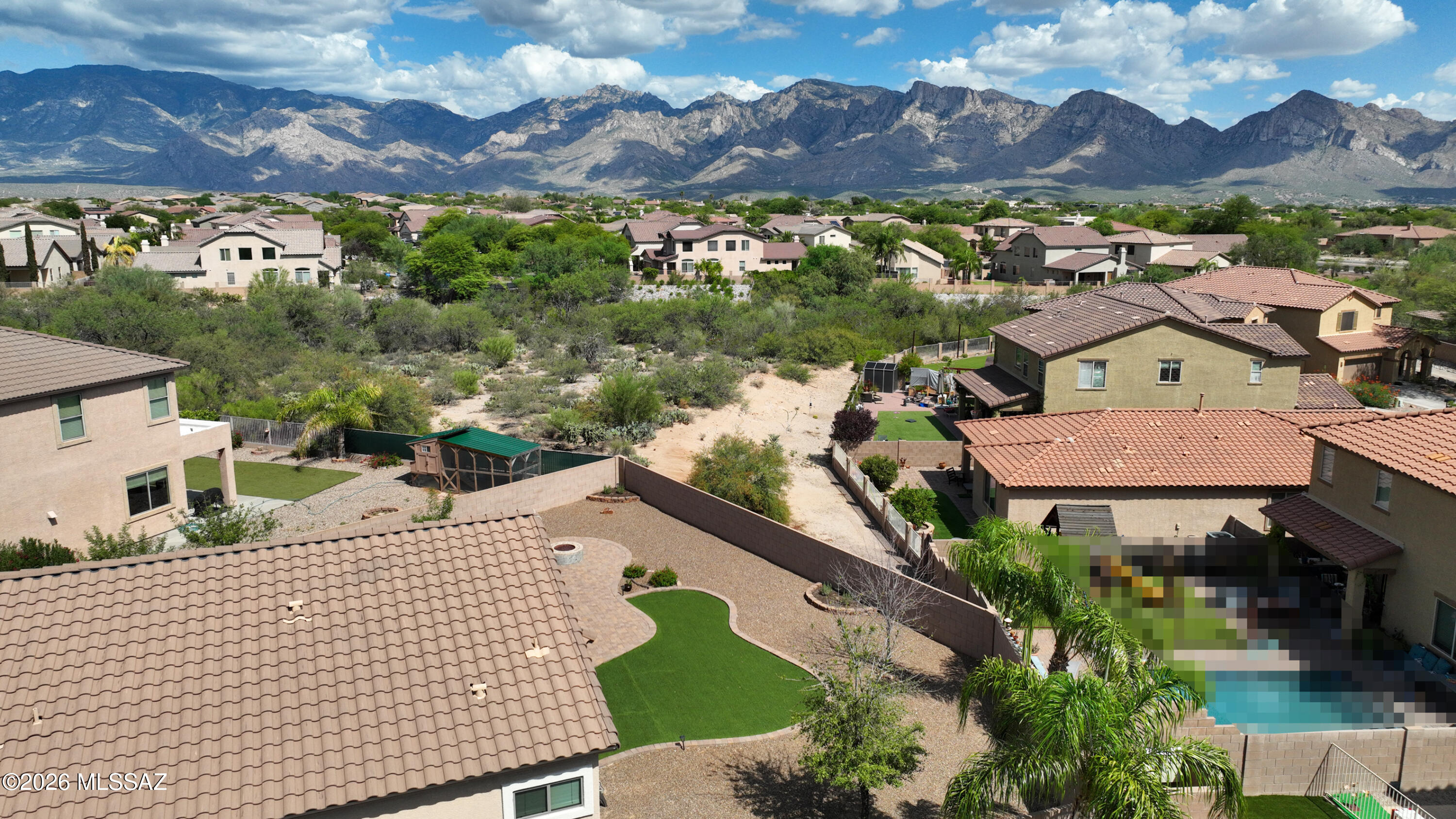 Rancho Vistoso NGHB 10 PCLS S,U & V - Residential