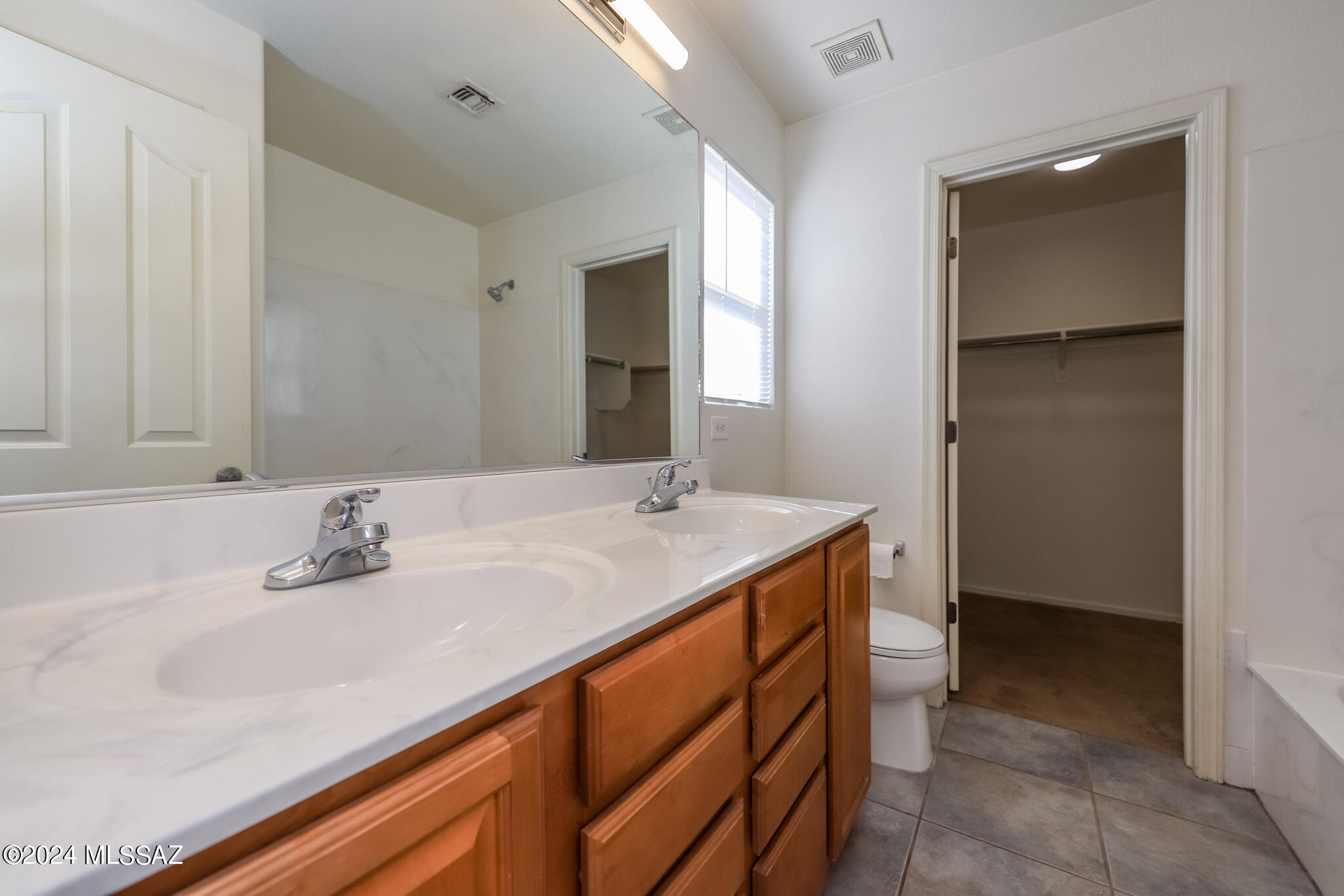 Pantano Ridge (1-123) - Residential Lease