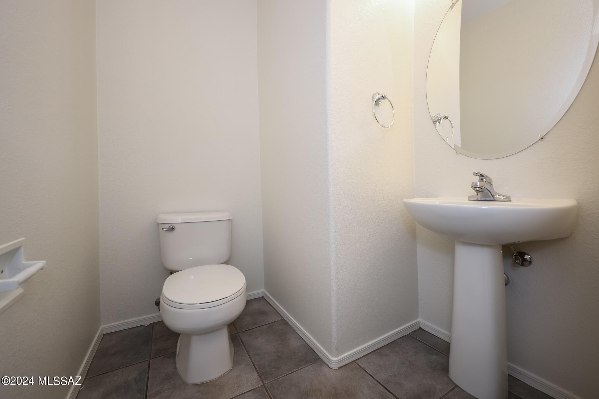 Pantano Ridge (1-123) - Residential Lease