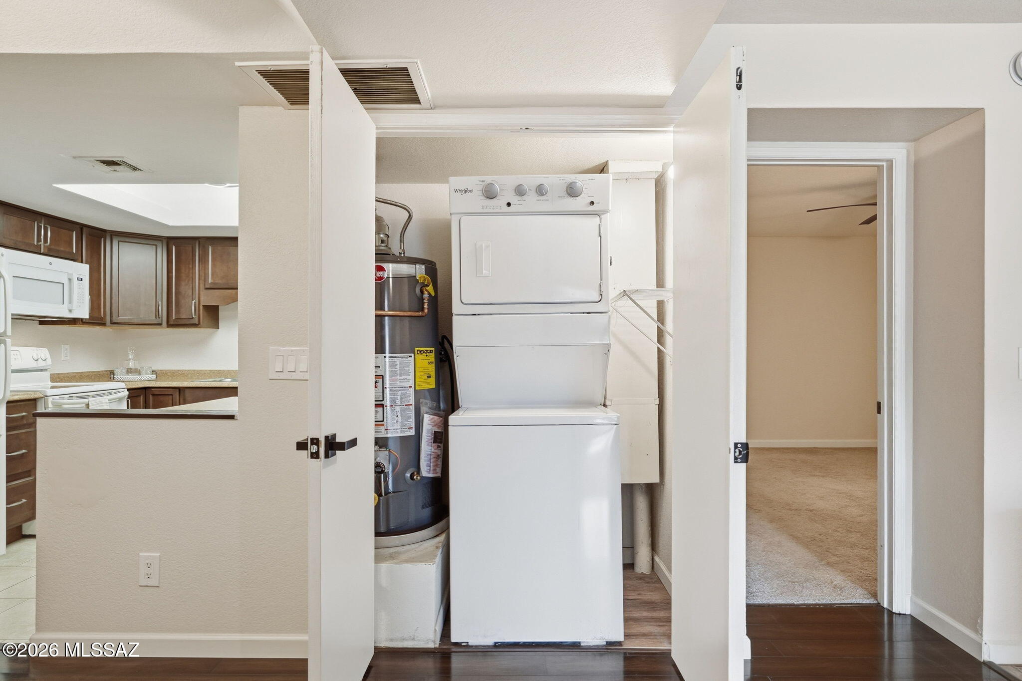 Las Casas Bellas Condo(54-112),(Bk1) - Residential