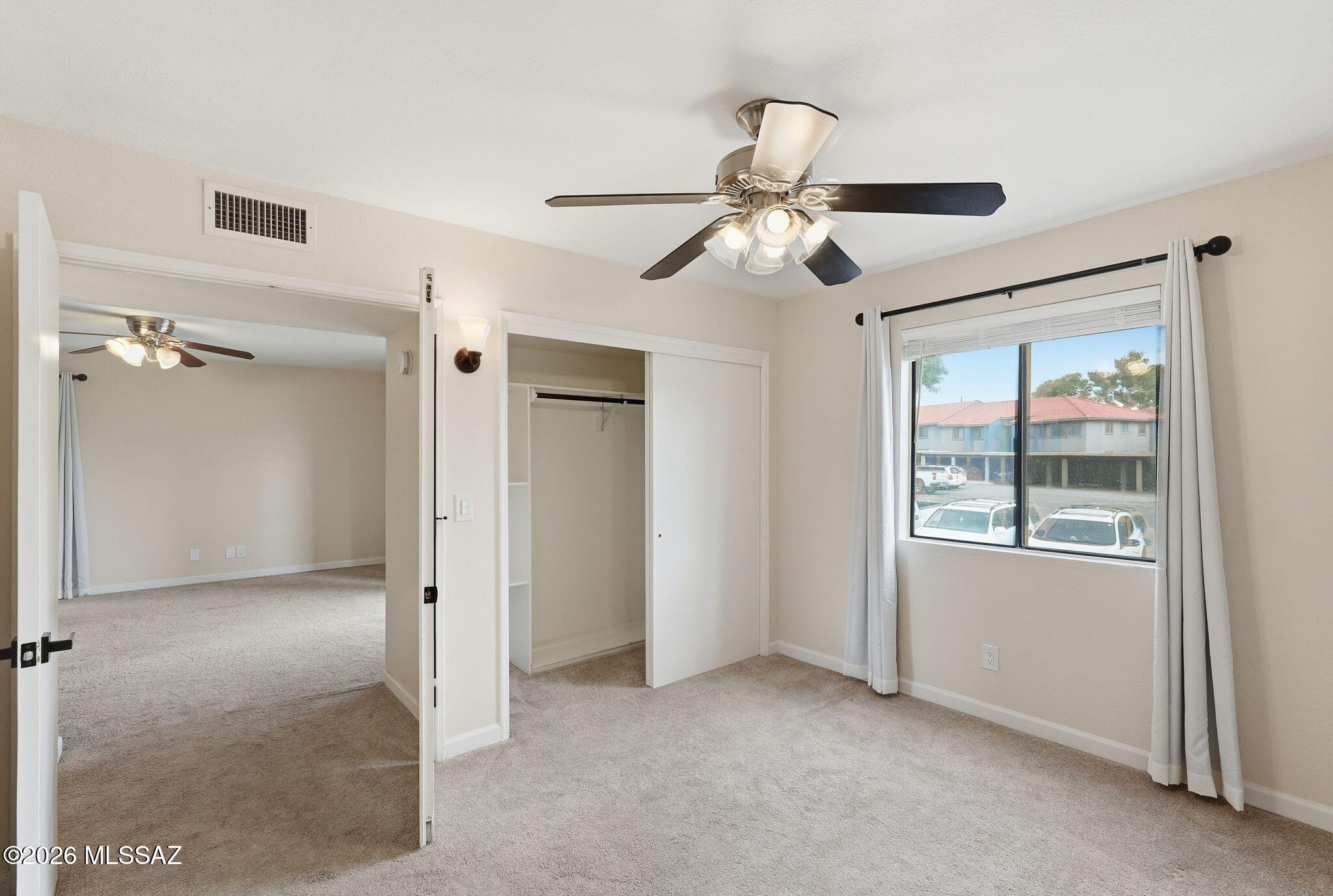 Las Casas Bellas Condo(54-112),(Bk1) - Residential