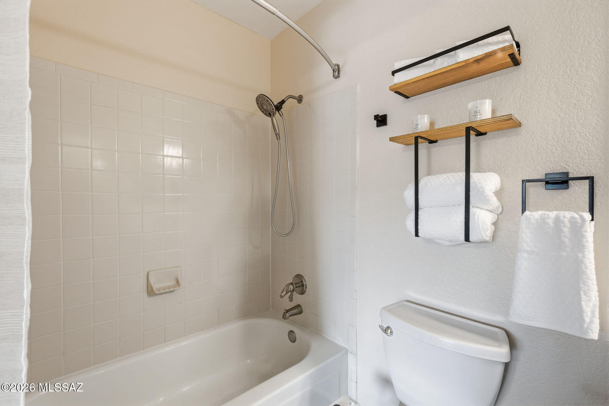 Las Casas Bellas Condo(54-112),(Bk1) - Residential