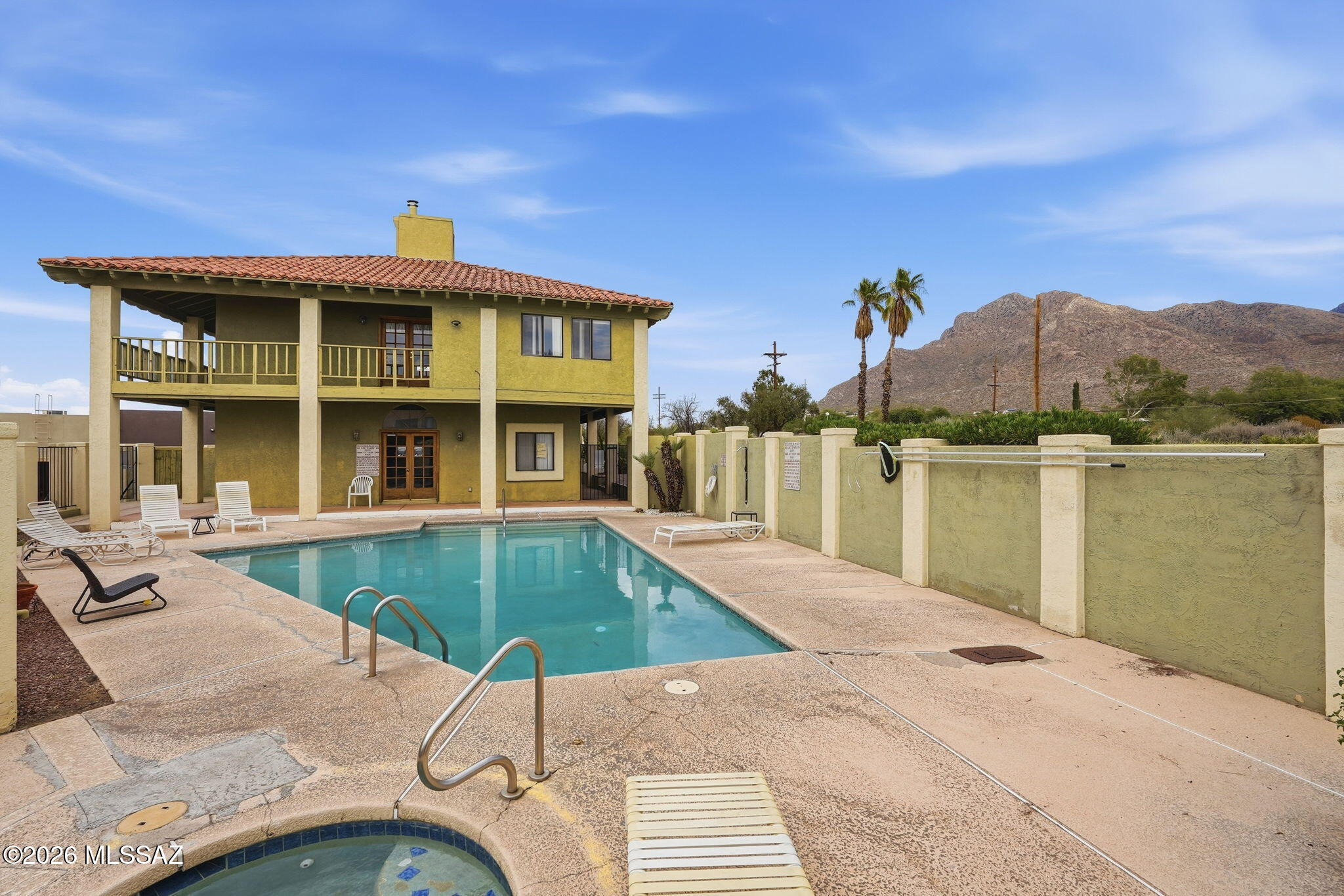Las Casas Bellas Condo(54-112),(Bk1) - Residential