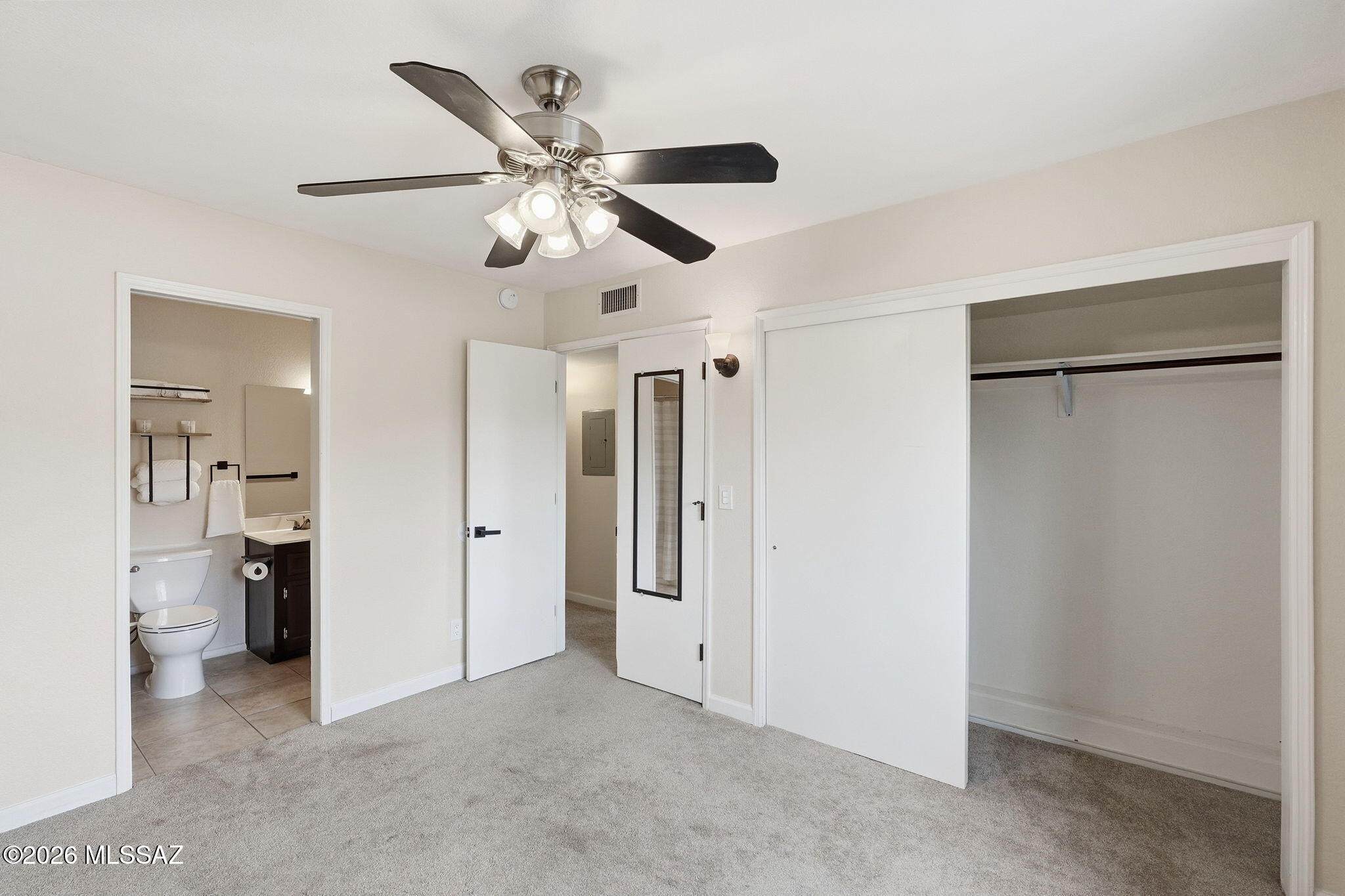 Las Casas Bellas Condo(54-112),(Bk1) - Residential