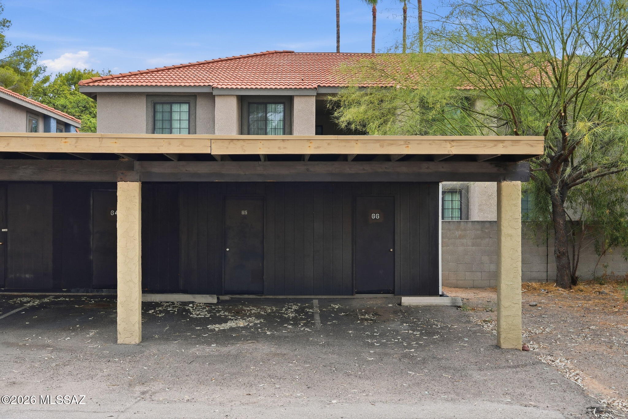 Las Casas Bellas Condo(54-112),(Bk1) - Residential