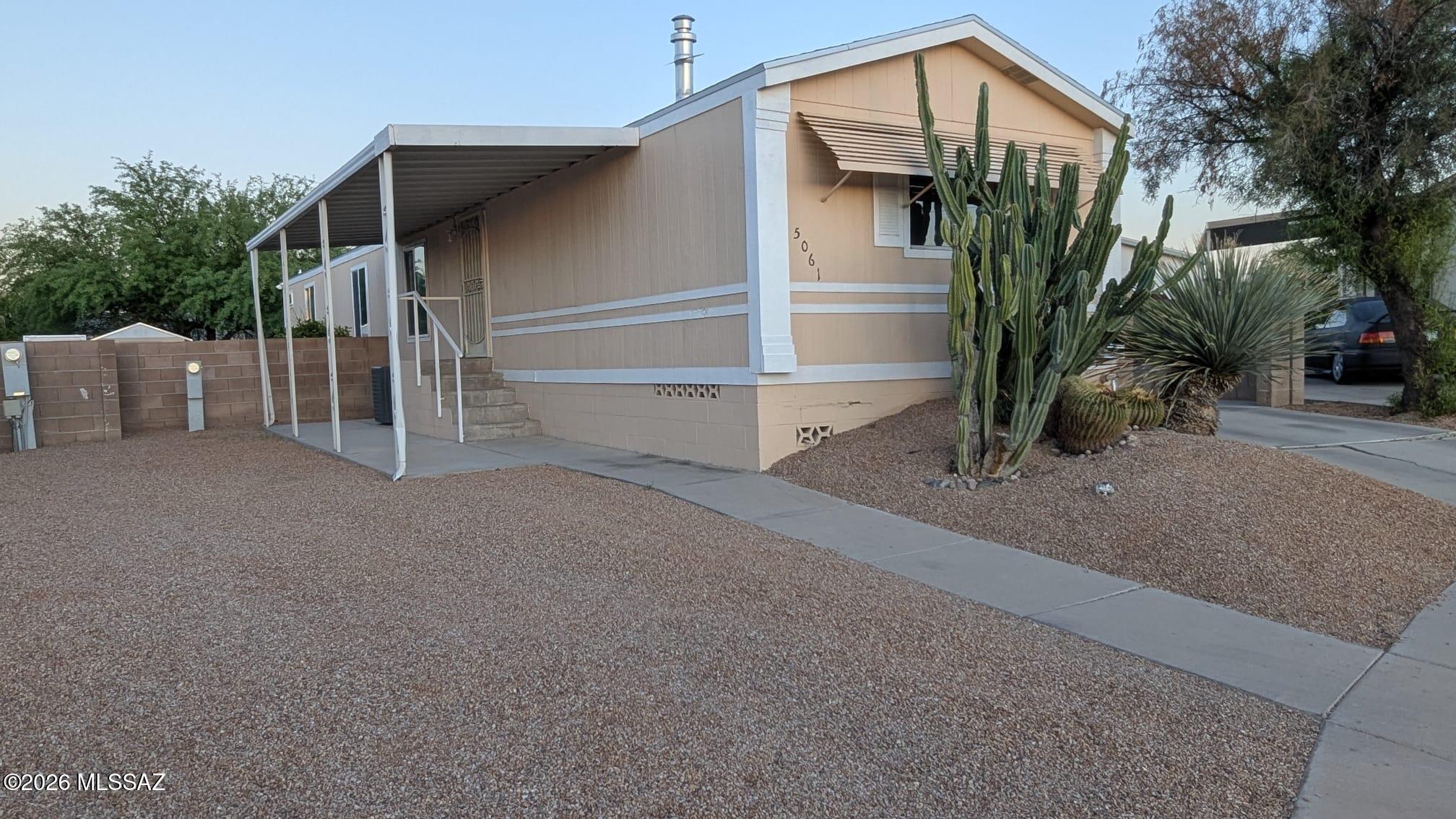 Country Club Terrace (1-108) - Residential