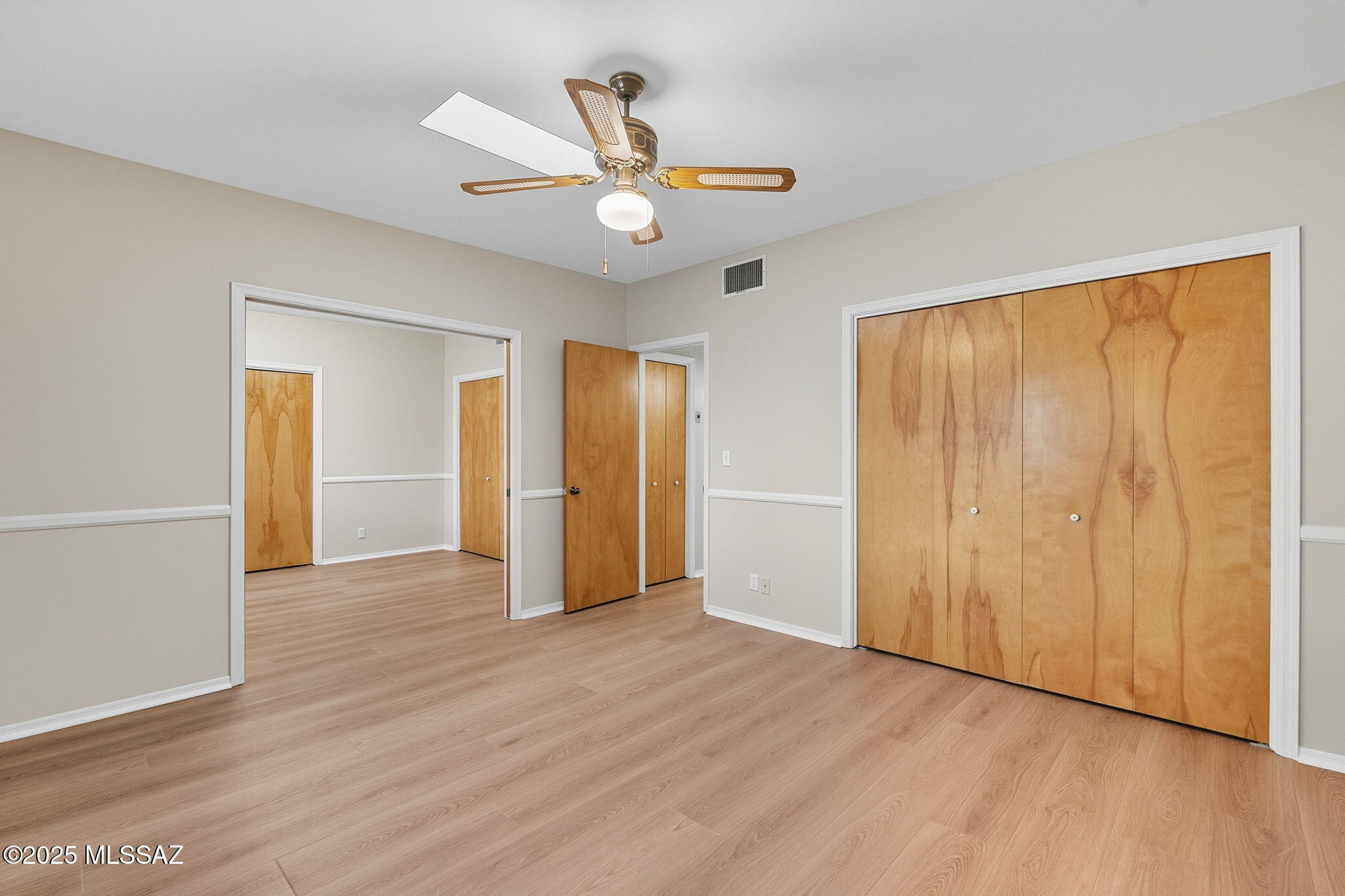 Green Valley Townhouses 4 - Residential
