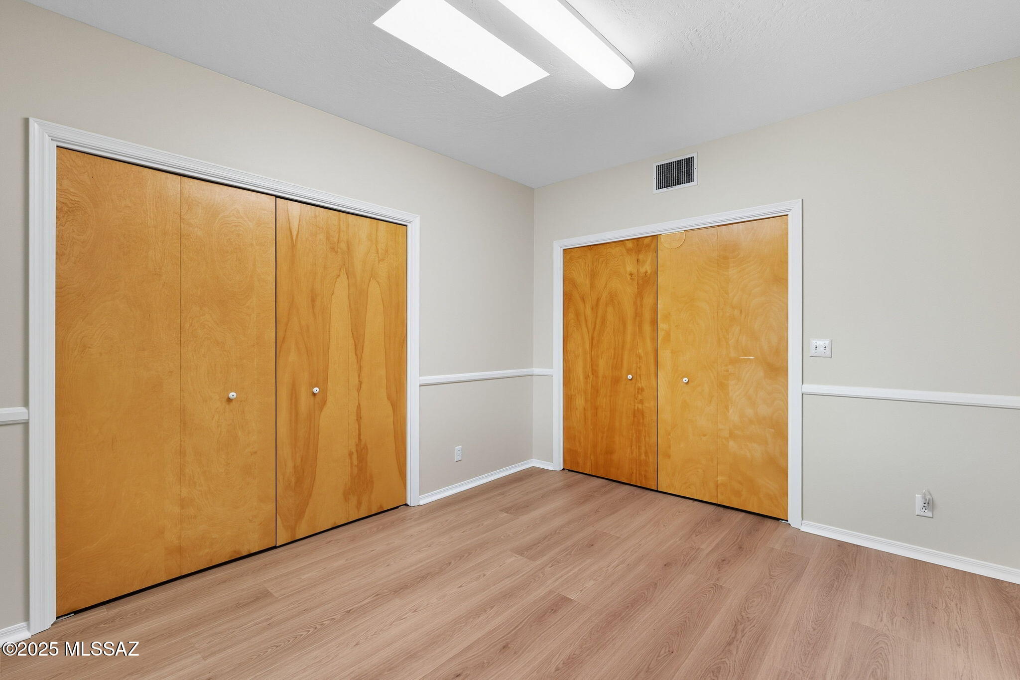 Green Valley Townhouses 4 - Residential