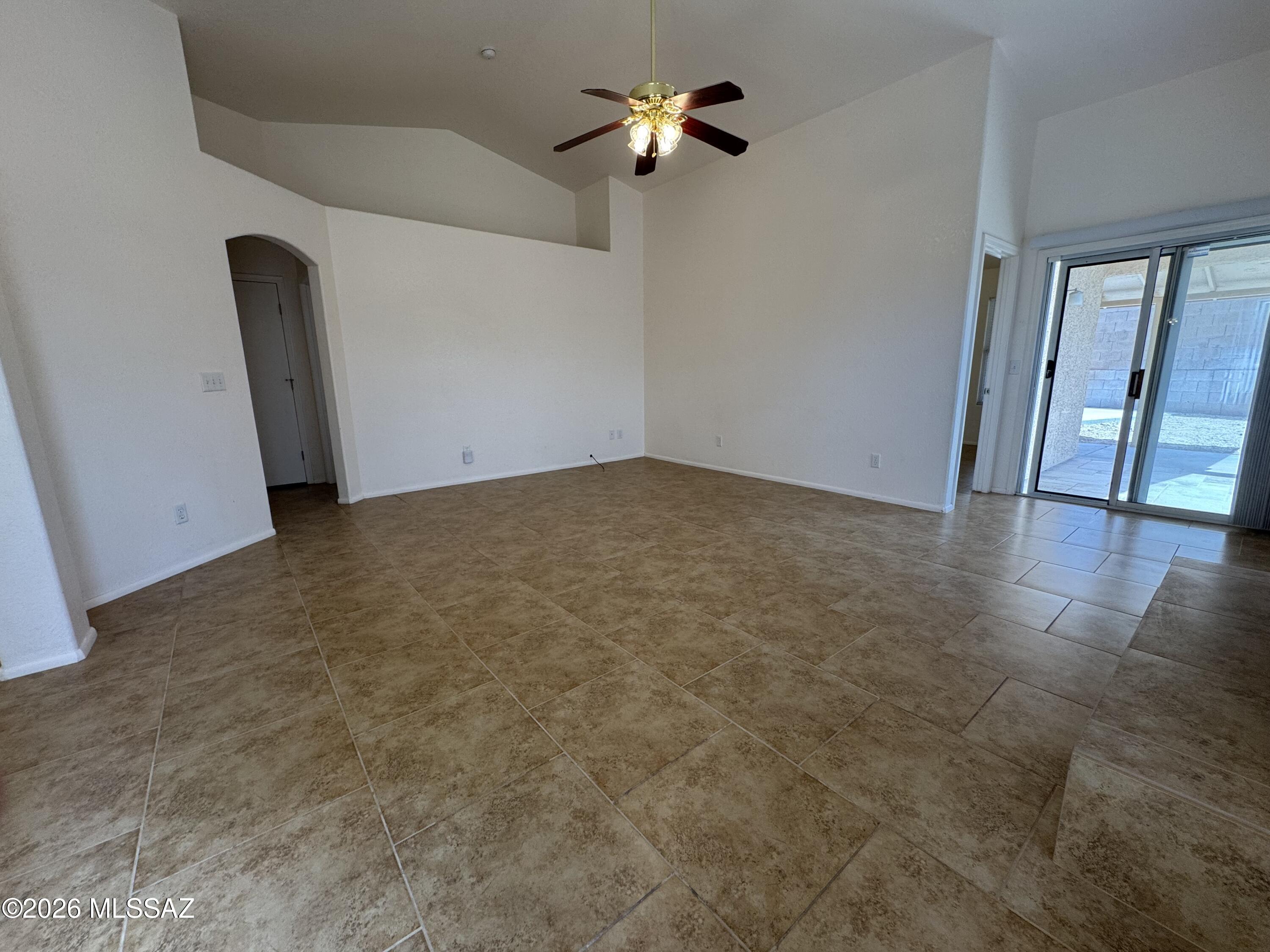 Silver Pass PH. II (277-395) - Residential Lease