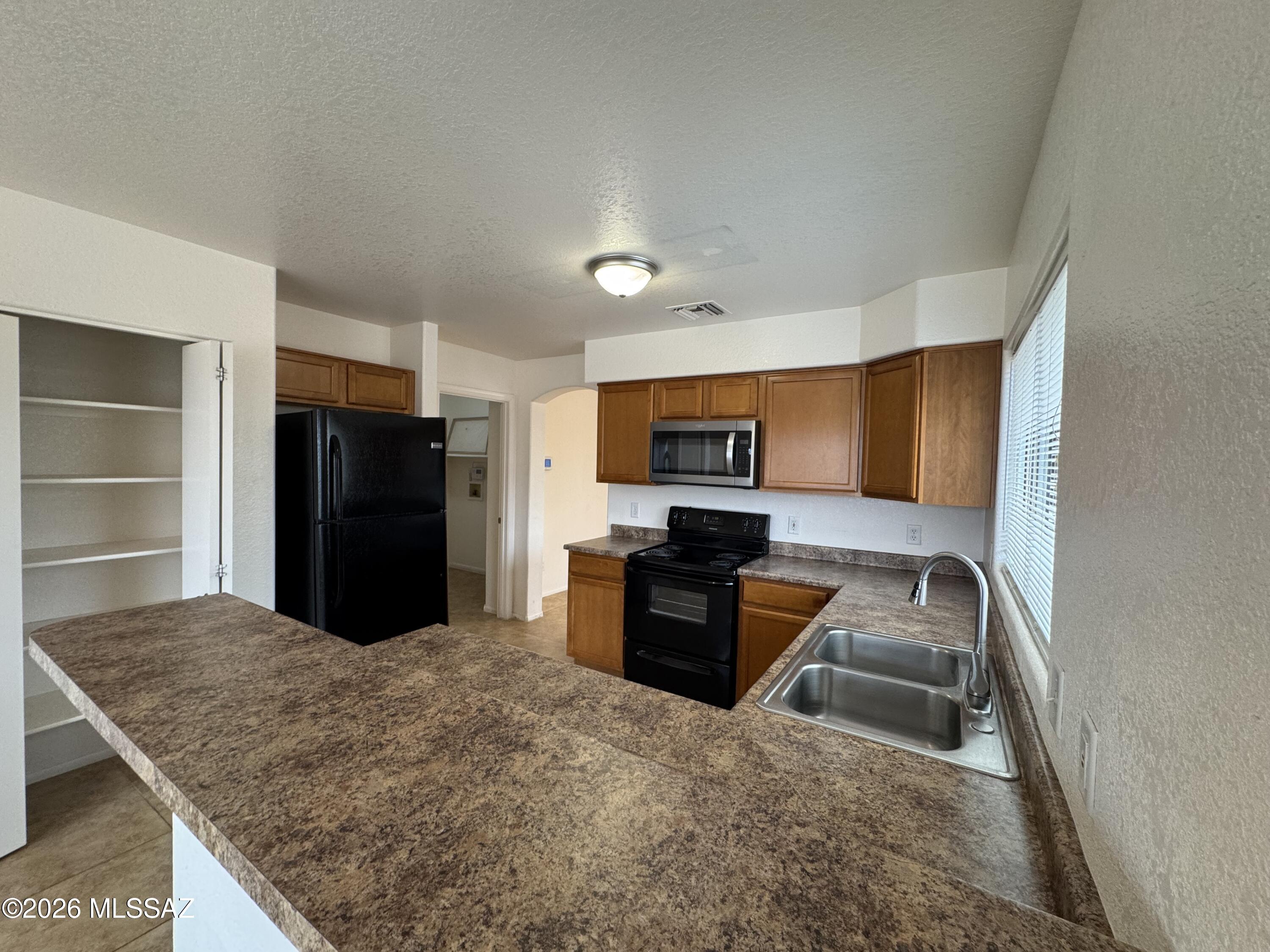 Silver Pass PH. II (277-395) - Residential Lease