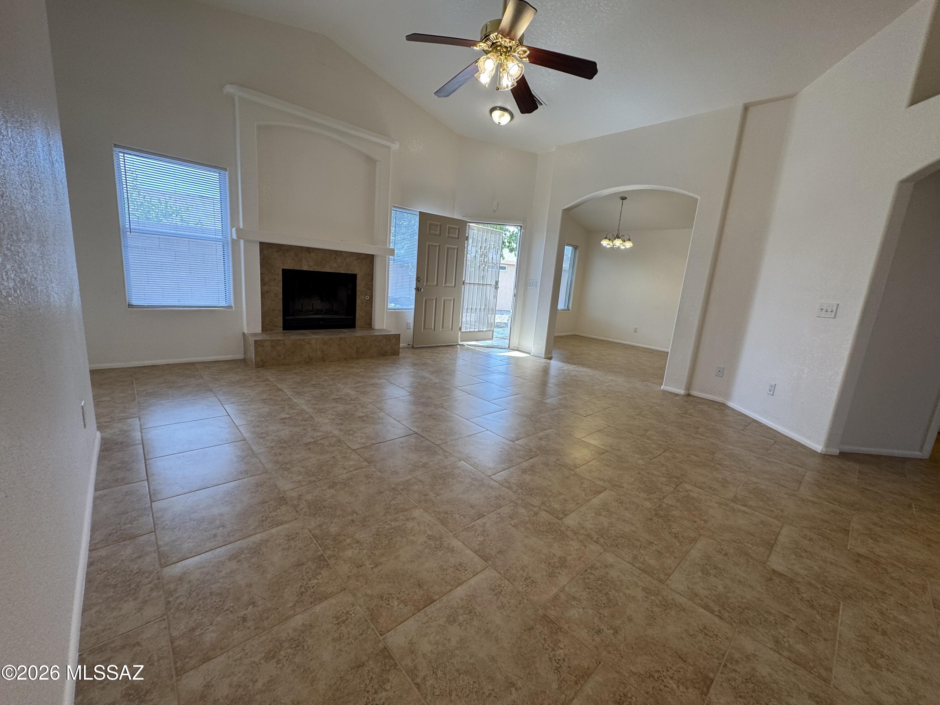 Silver Pass PH. II (277-395) - Residential Lease
