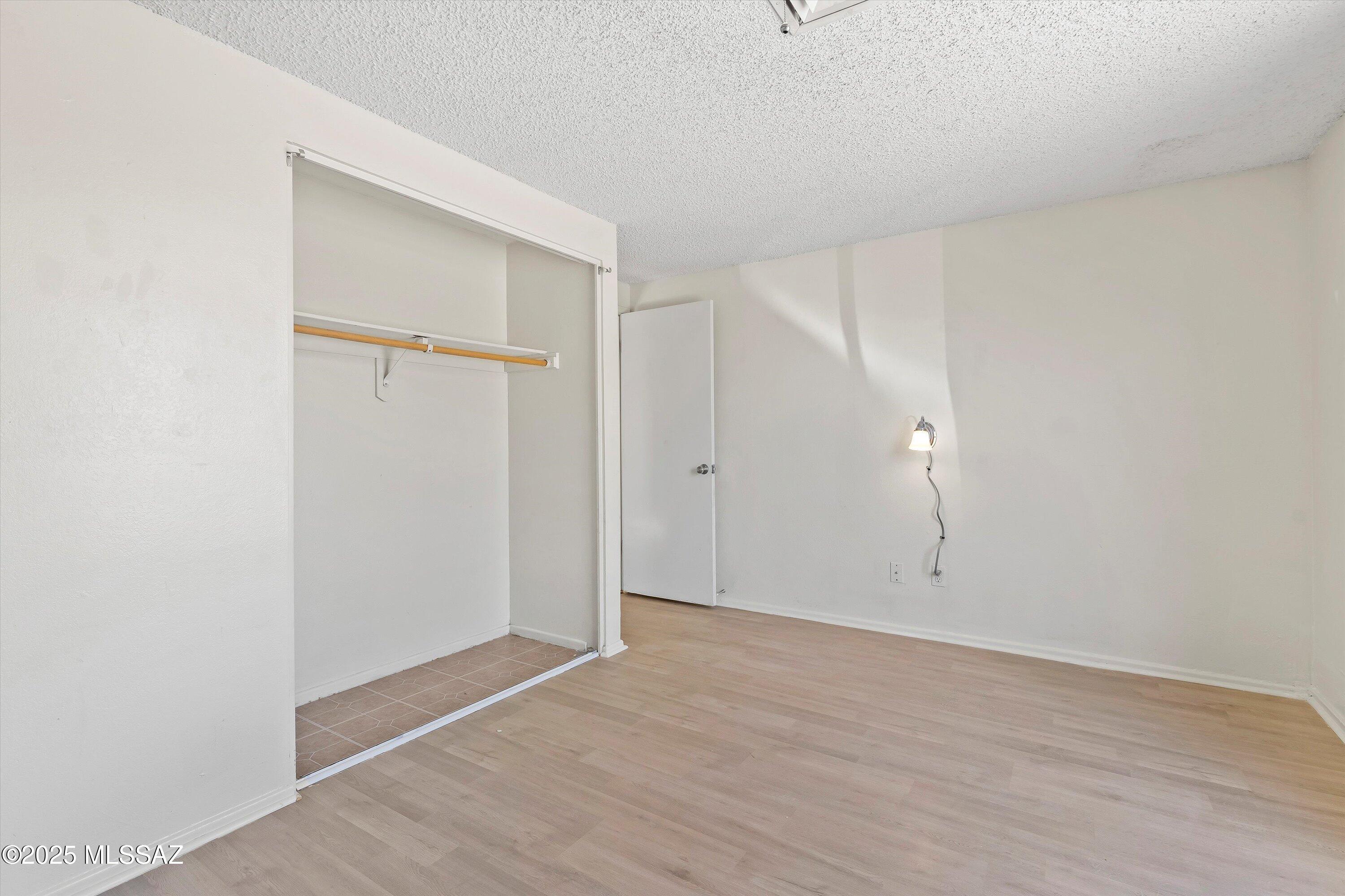 Casas Del Oeste (233-280) - Residential