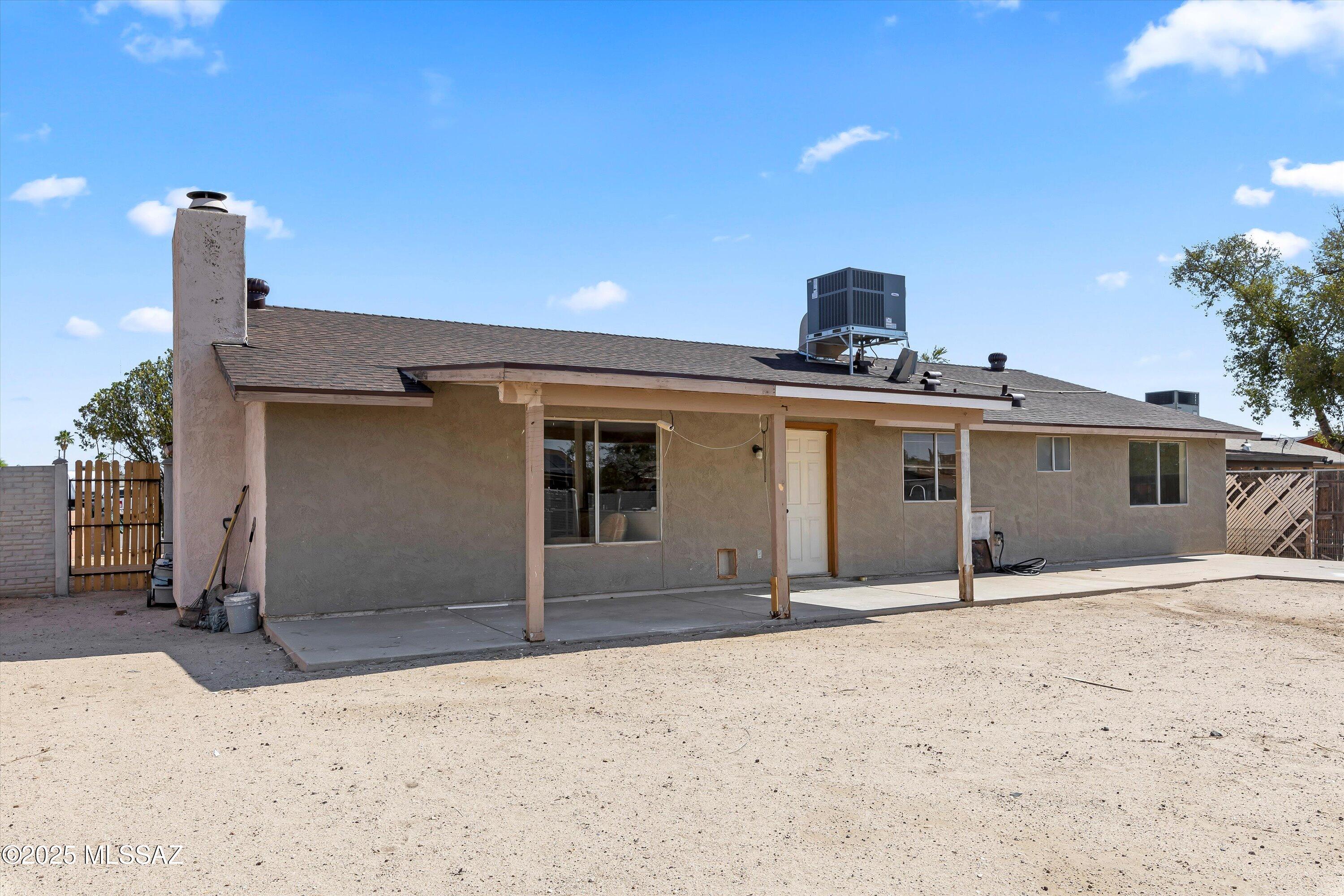 Casas Del Oeste (233-280) - Residential