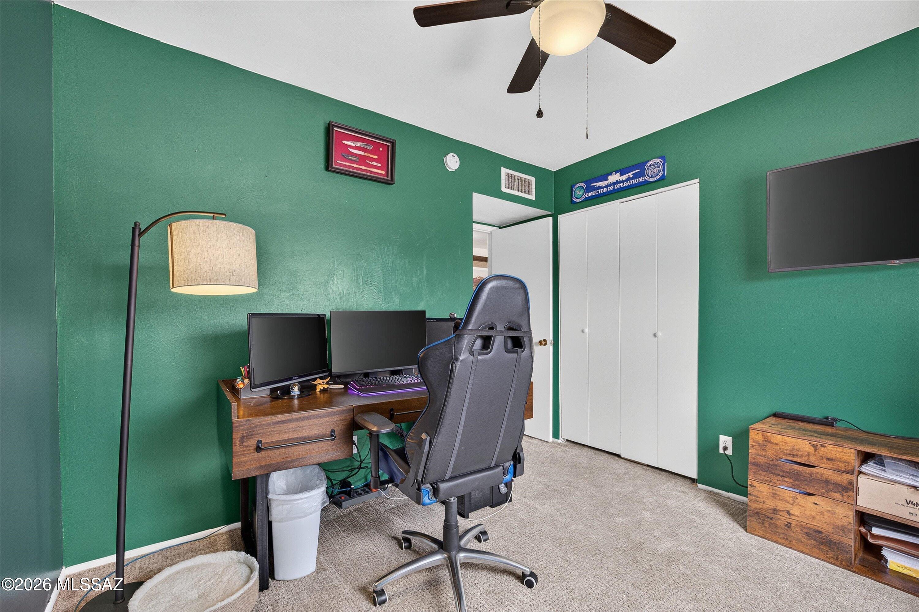 Broadway East (1-112) - Residential