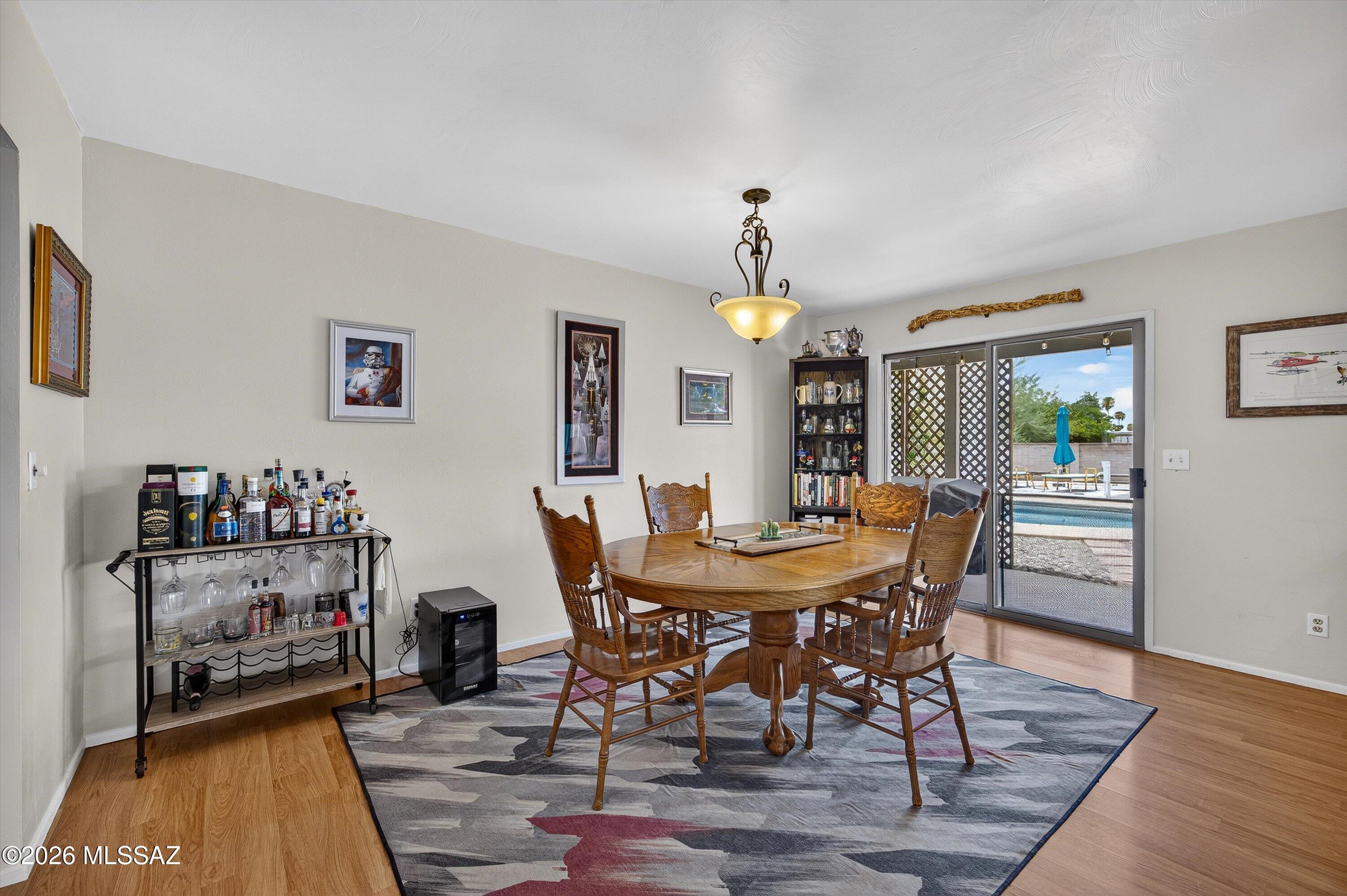 Broadway East (1-112) - Residential